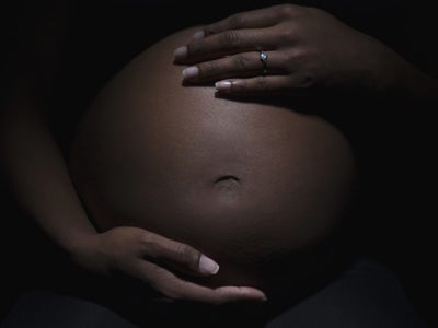 New Study Finds Even The Wealthiest Black Mothers And Their Babies Are More Likely To Die In Childbirth