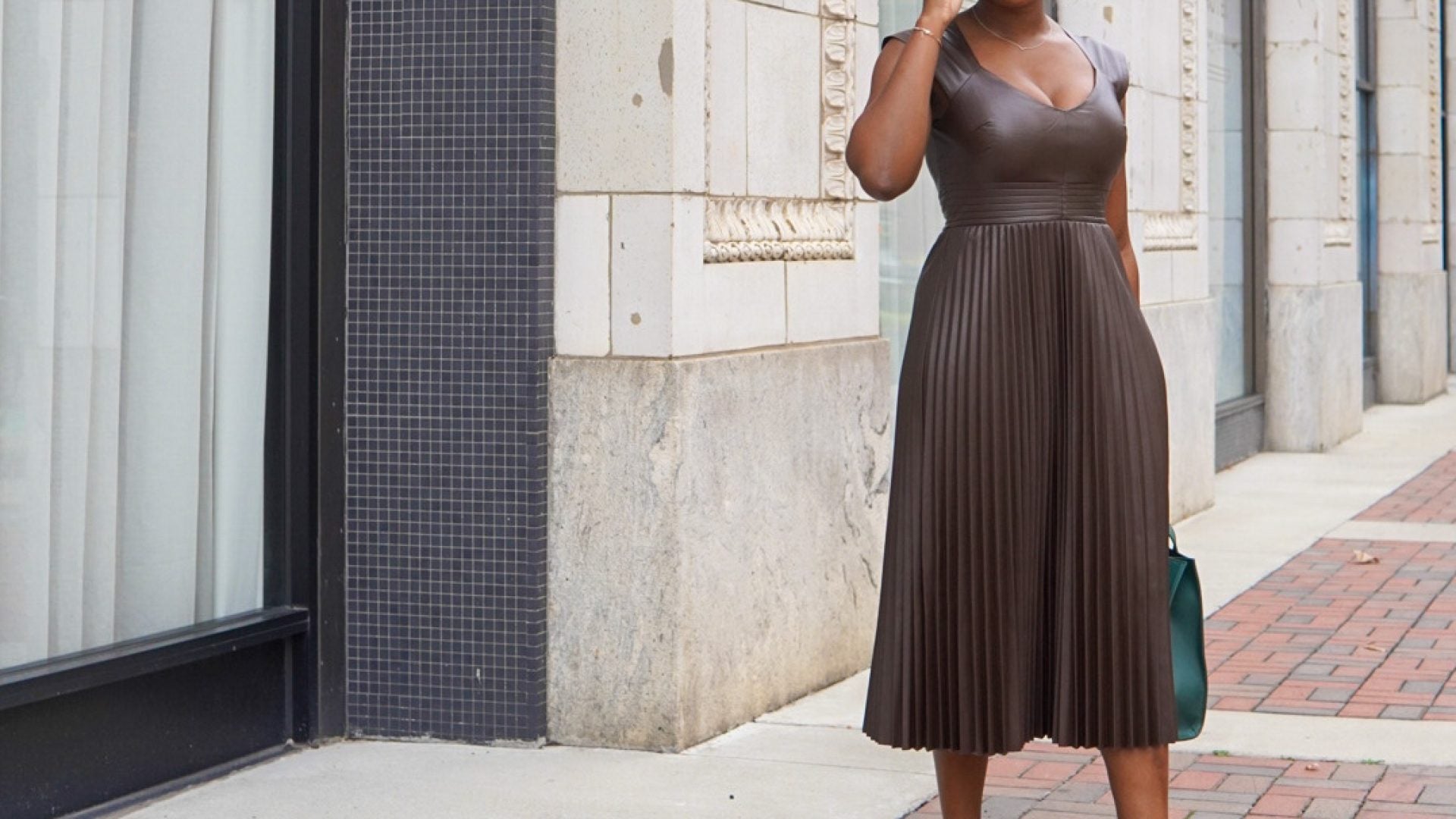 This Expert Shares Tips On How Content Creators Can Set Rates That Work For Them