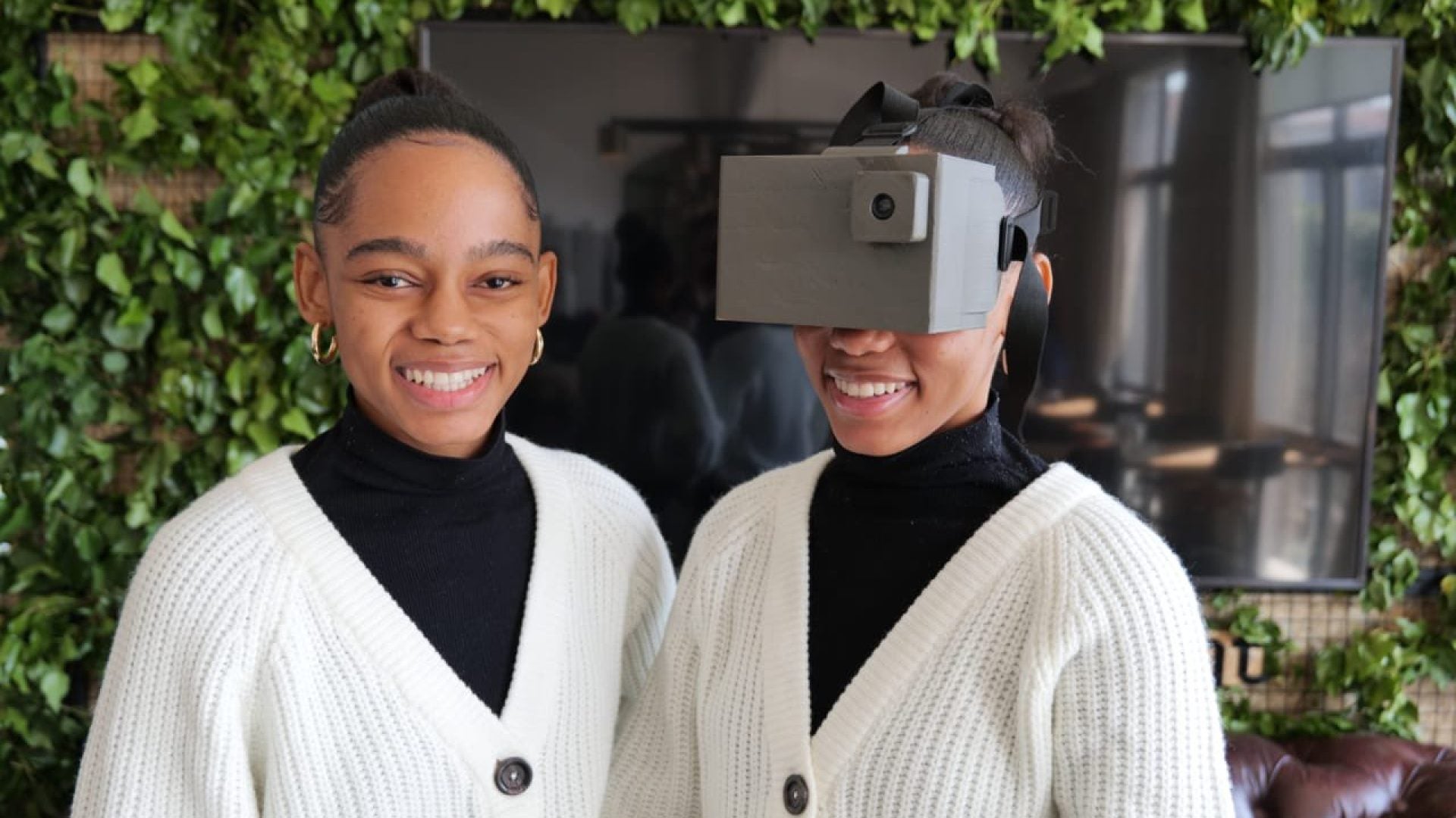 These Young Twin Sisters Are Revolutionizing The Ophthalmology Industry With A Life-Changing Invention