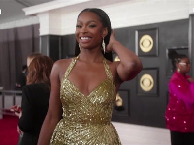 WATCH: Red Carpet Looks From the Grammys