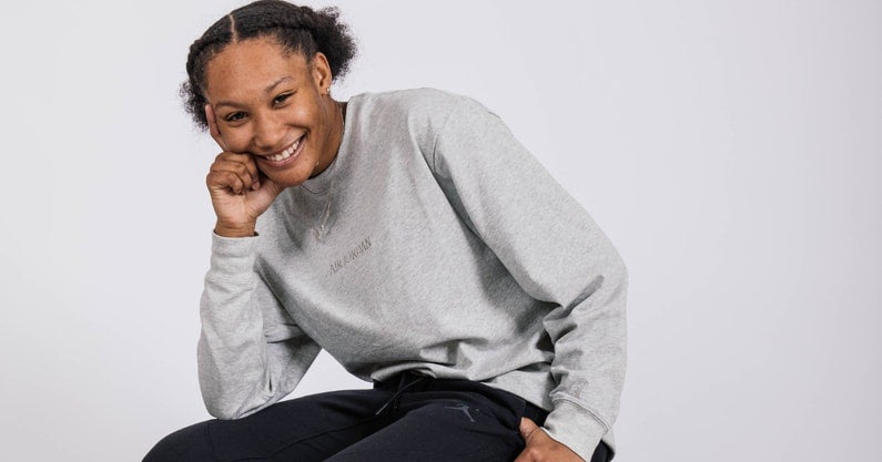 Kiyomi McMiller Becomes The First High School Athlete To Sign To The Jordan Brand