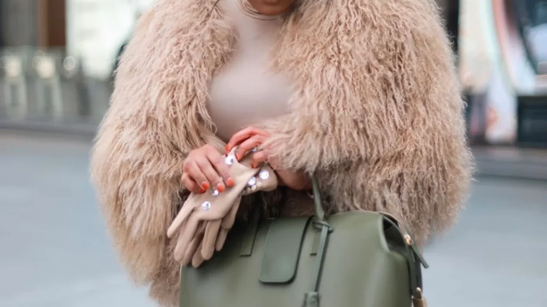 9 Mother’s Day Gift Ideas For Stylish Moms