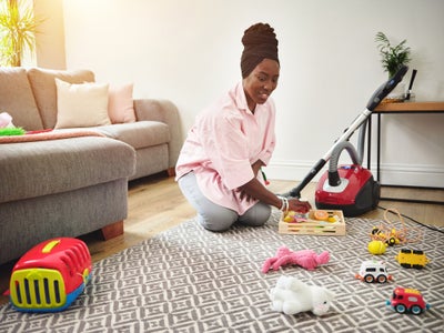 Offer To Clean Her Home And 5 Other Priceless Gift Ideas For A Mom In Your Life