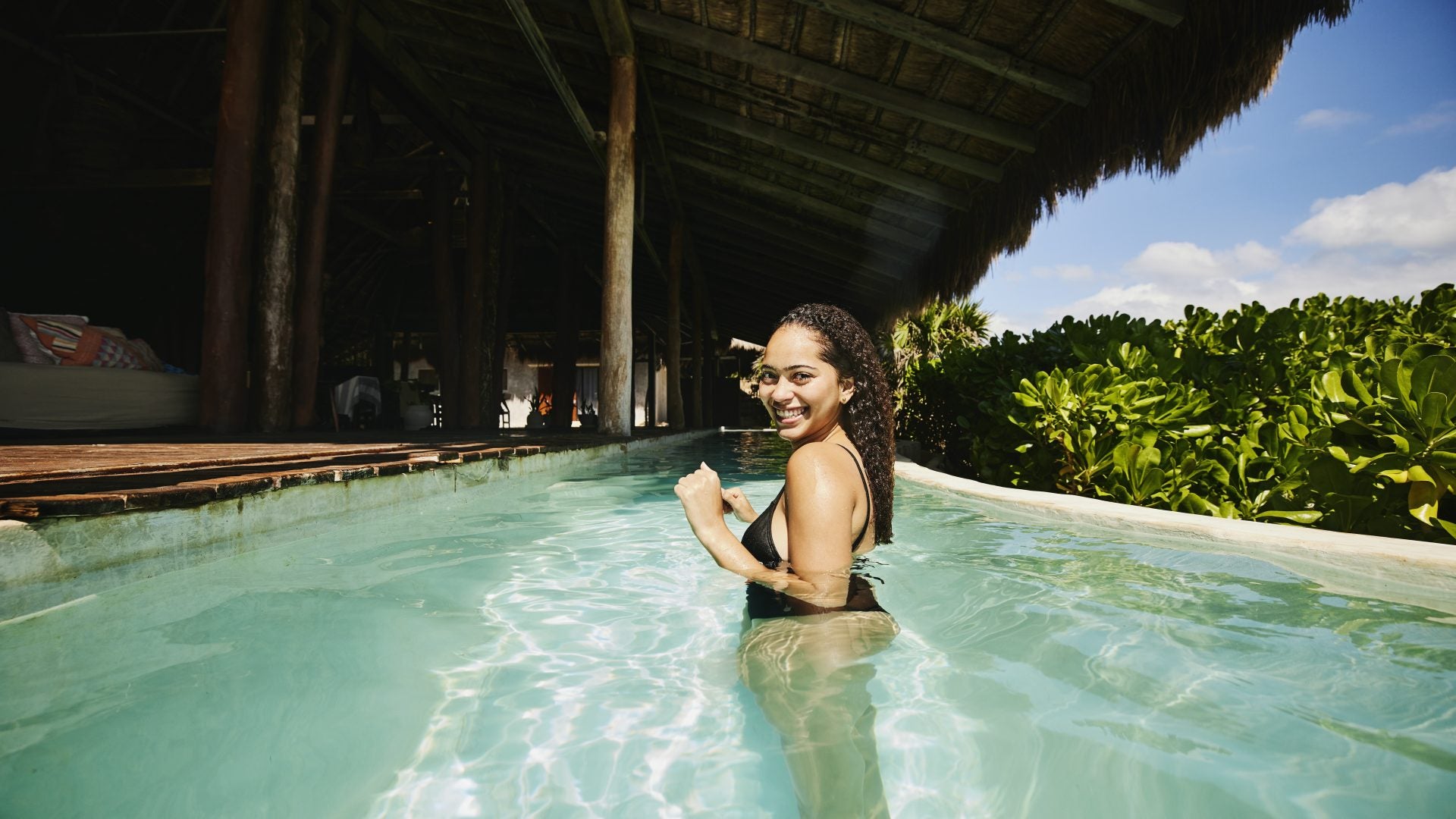 Social Media "Flex" Lifestyles Are Forcing Gen Z And Millennials Into Debt