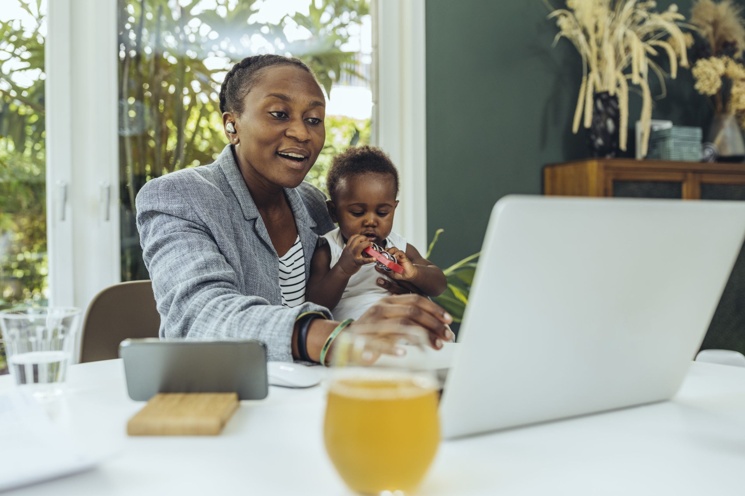 Stay-At-Home Moms Face More Judgement When Returning To Work