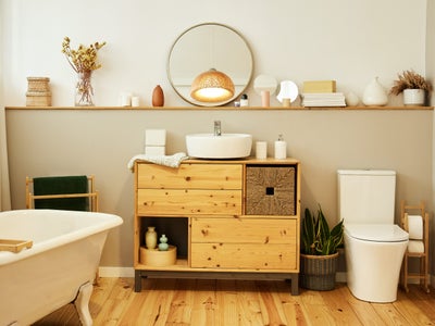 6 Ways To Declutter Your Bathroom