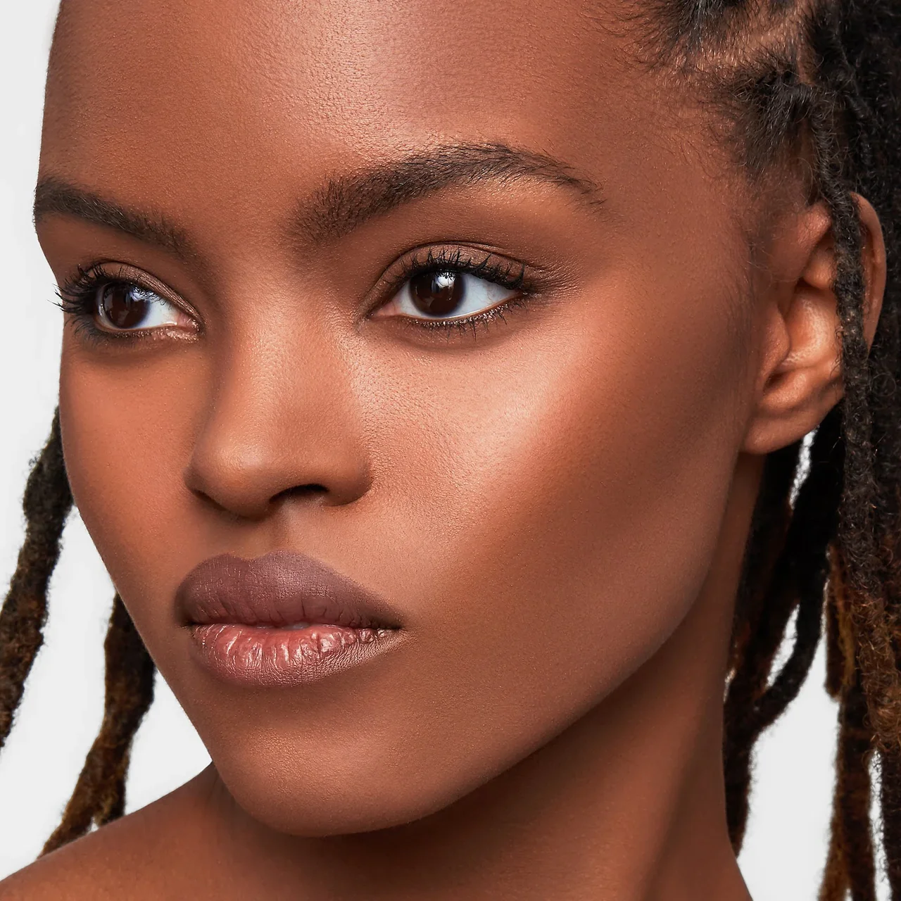 The Best Contour Sticks For Snatching Your Face Essence