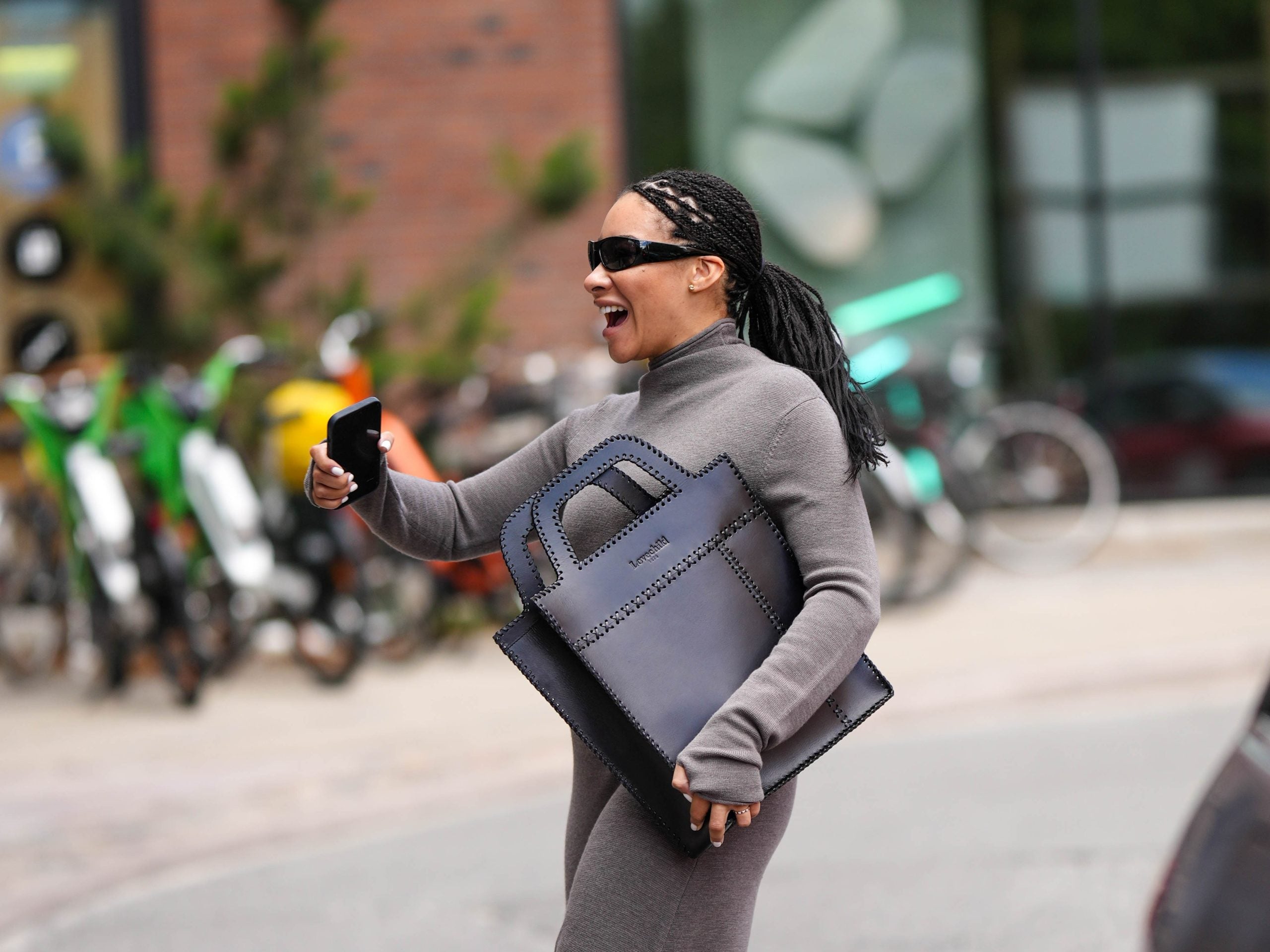 Head To Work In Style With These 7 Chic Bags