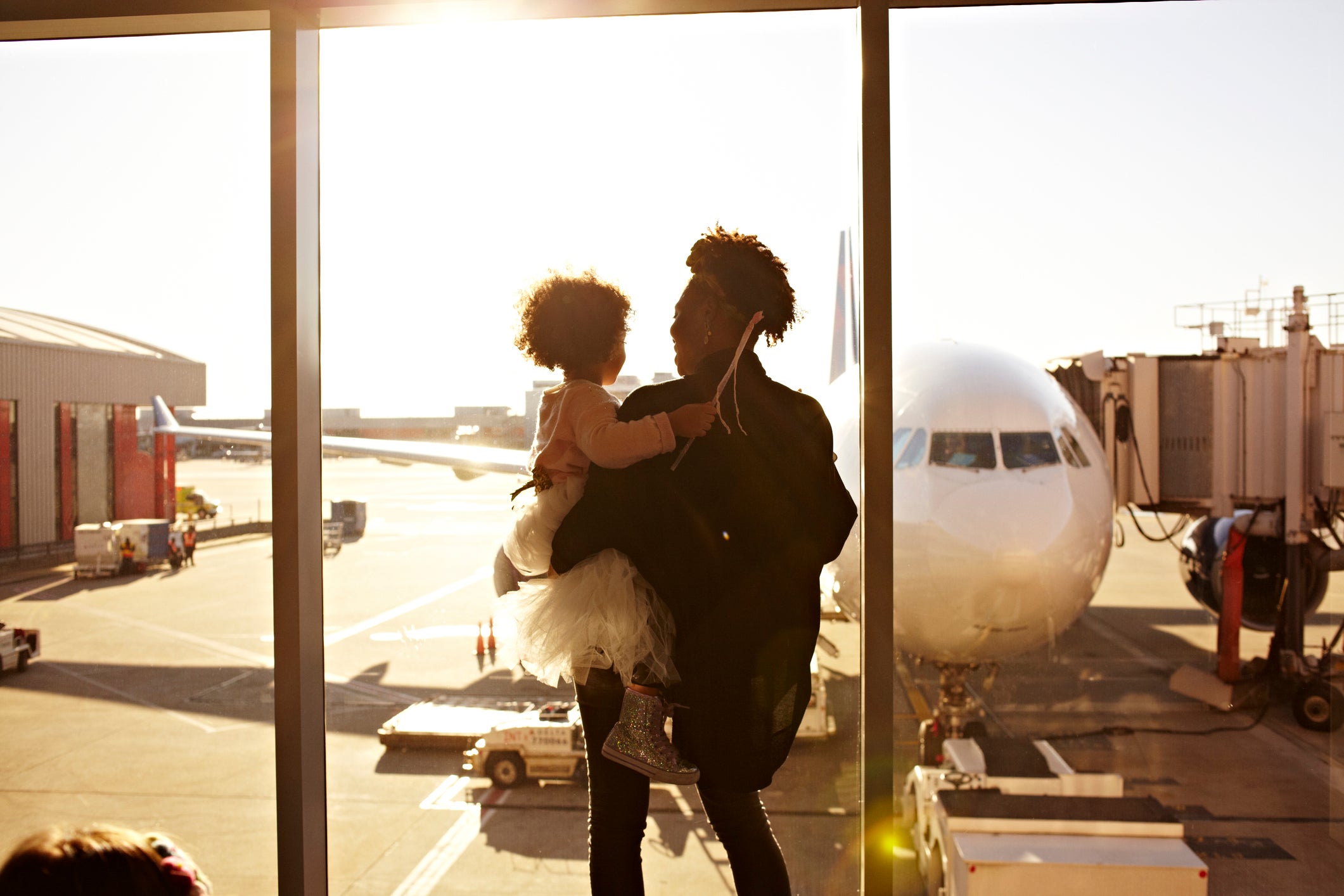A Guide To Traveling With Your Kids During The School Year