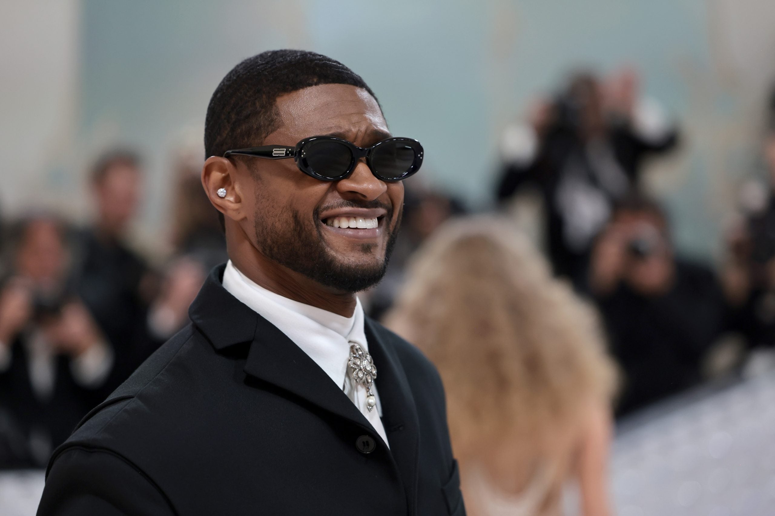 Usher Reportedly Plans To Launch World Tour Following 2024 Super Bowl Halftime Performance