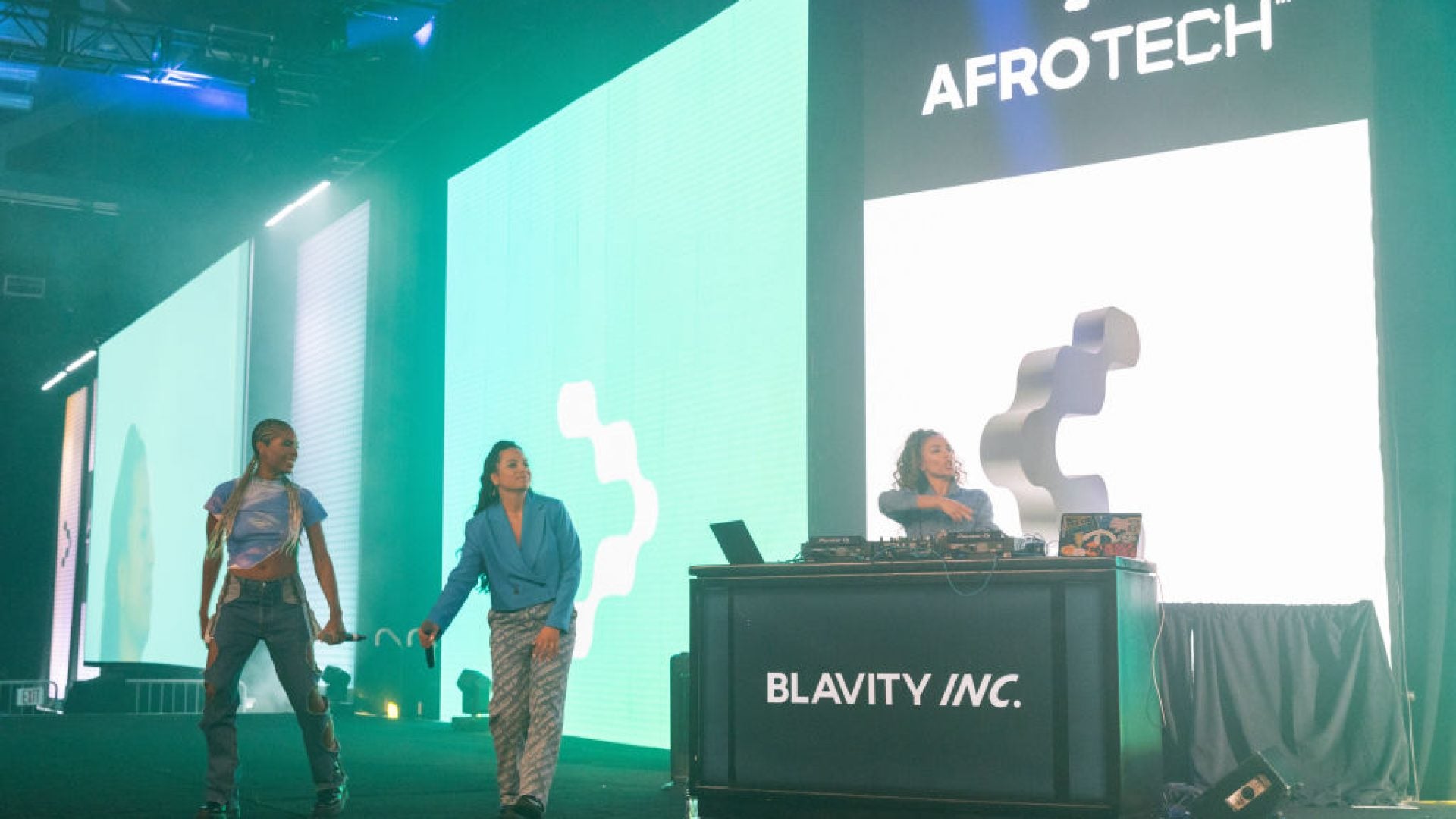 Here’s The Winning Networking Strategy You Need If You’re Attending AfroTech This Year
