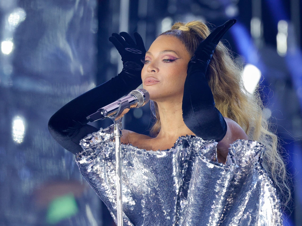 Beyoncé’s Epic Tour Transforms Into Cinematic Masterpiece, ‘RENAISSANCE