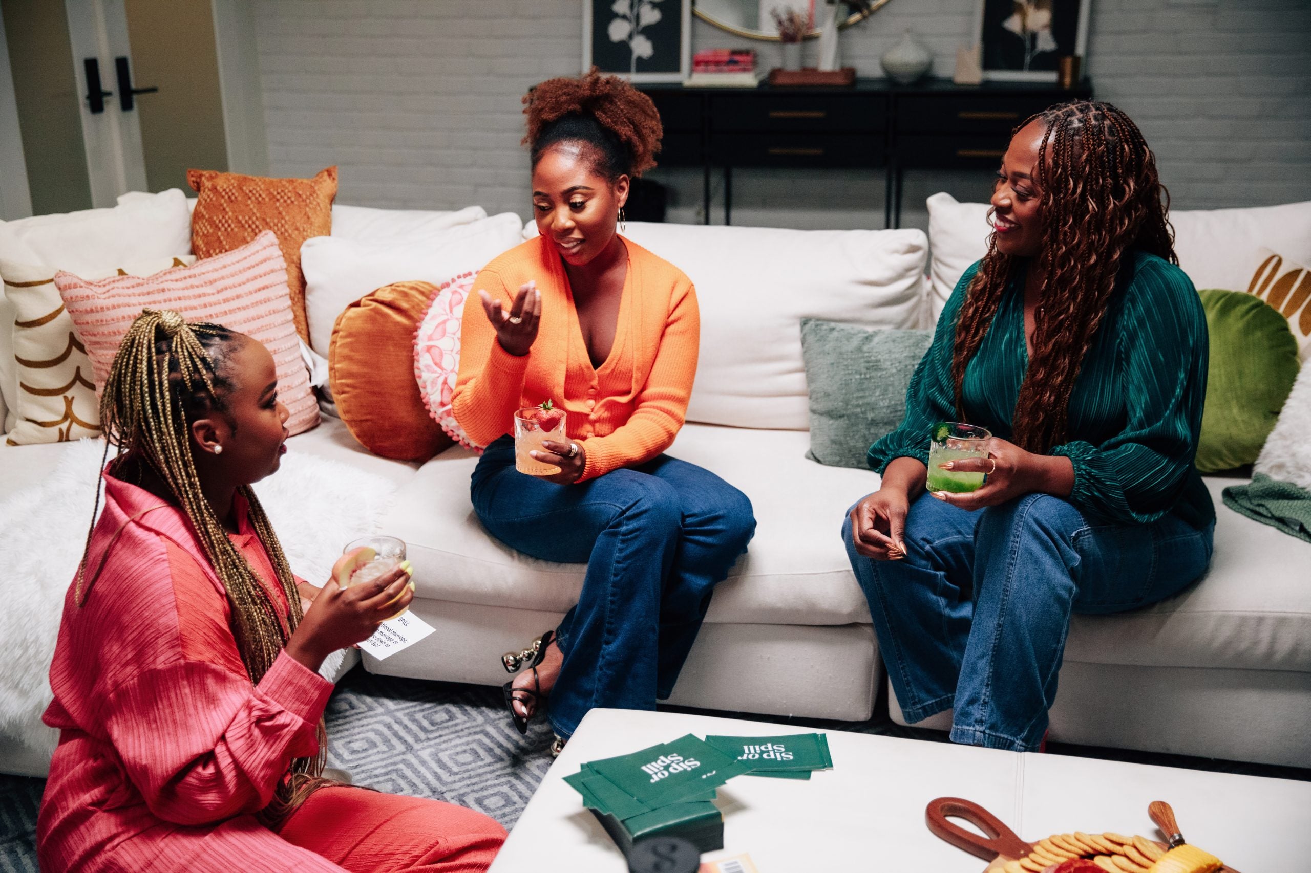 WATCH | Girls Night In with ‘Simply’