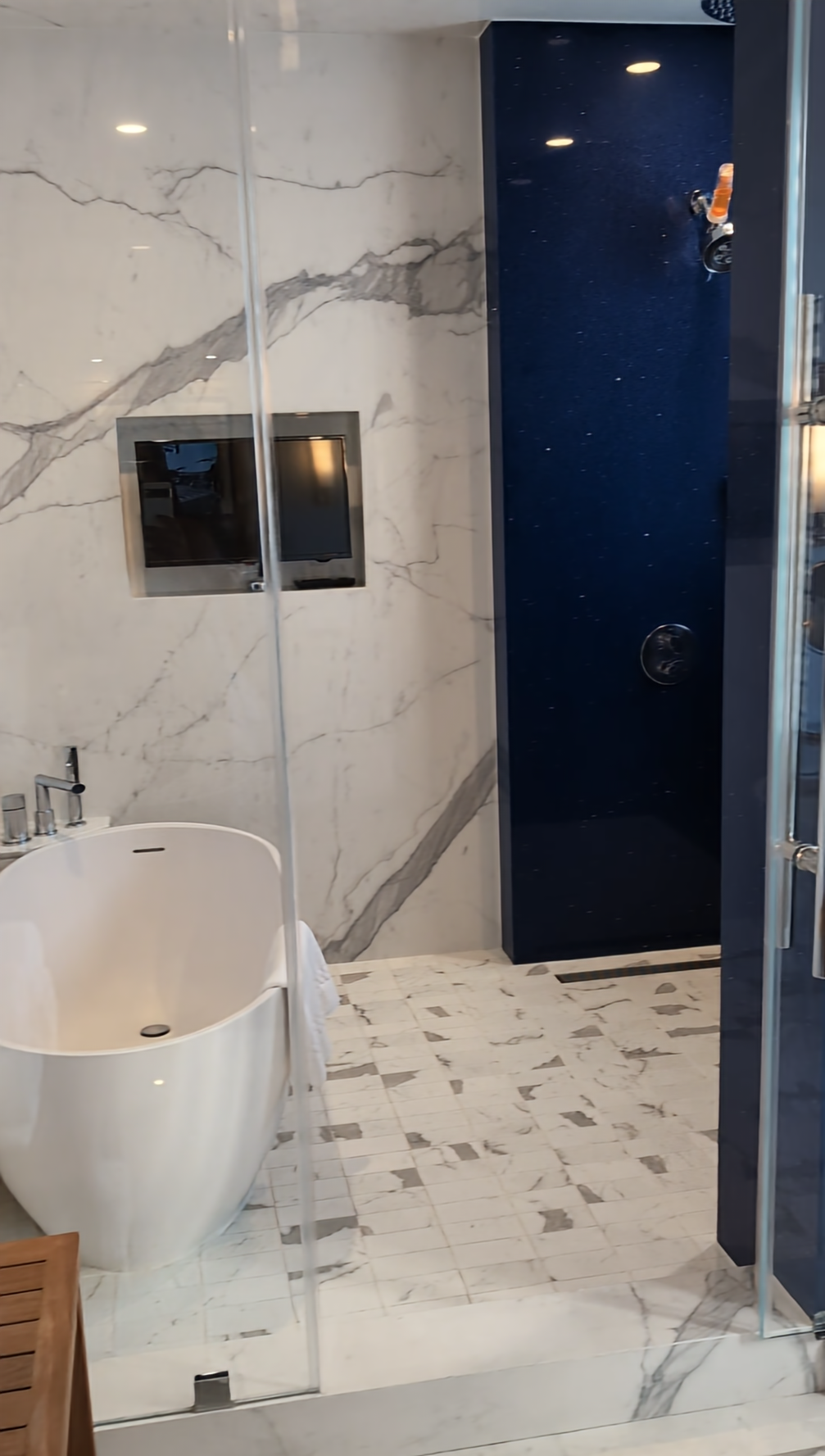 I Skipped The Stress Of Thanksgiving Travel This Year And Booked A Staycation Instead