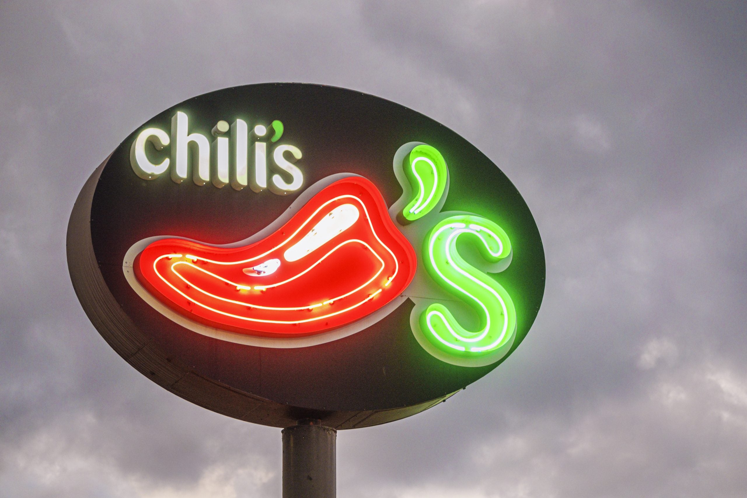 Black Family Suing Chili’s After Being Told They Had To Pay Before