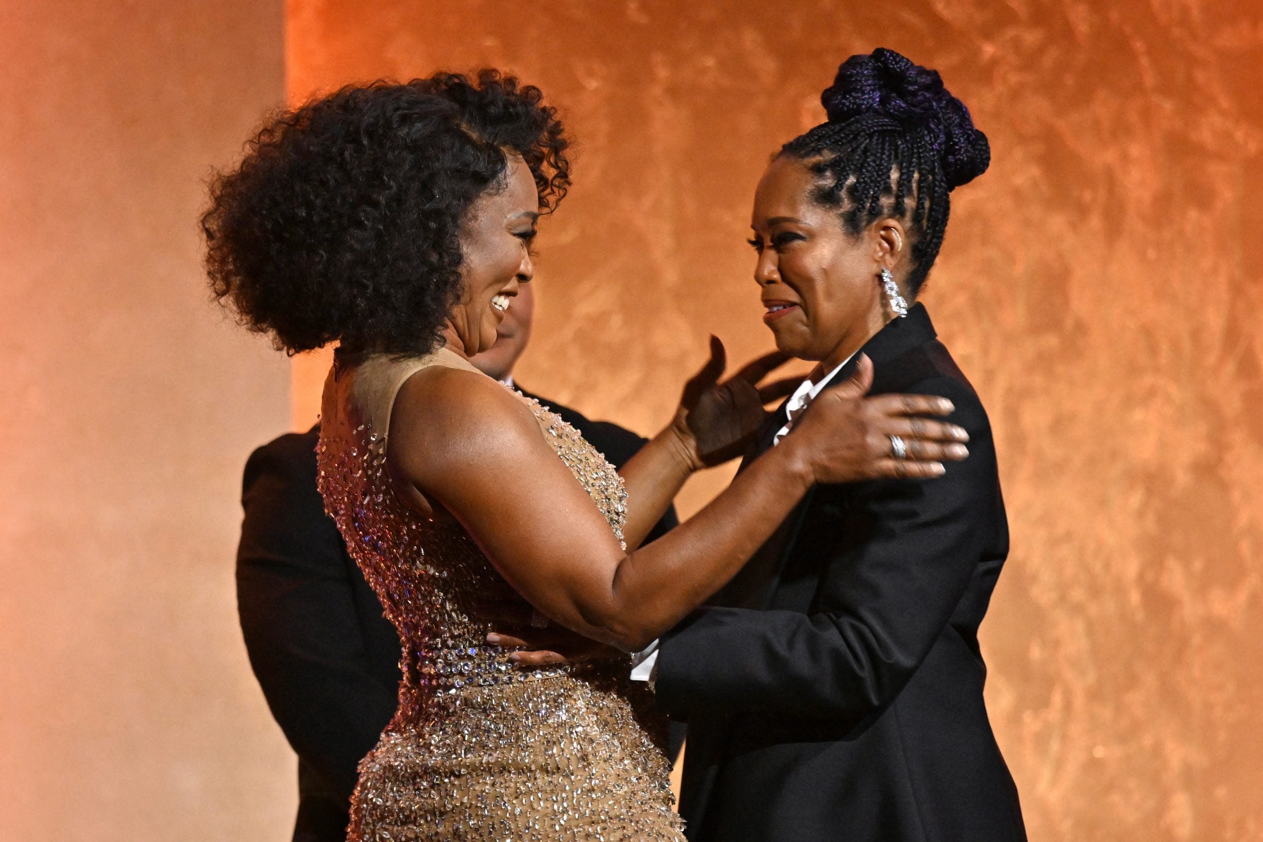 Angela Bassett Receives Honorary Oscar At 14th Annual Governor’s Awards