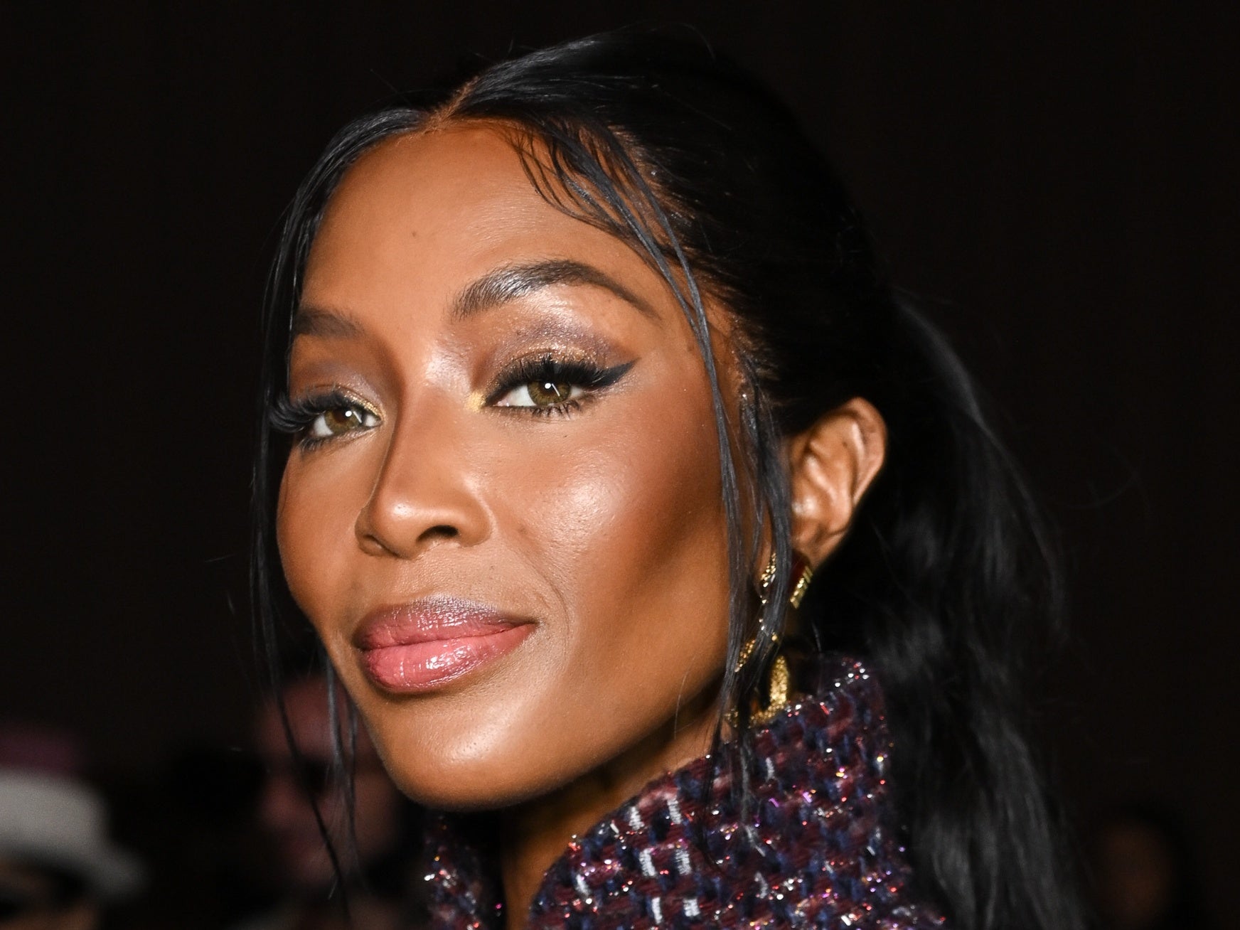 Naomi Campbell Graced Chanel’s Front Row In A Timeless Beauty Look
