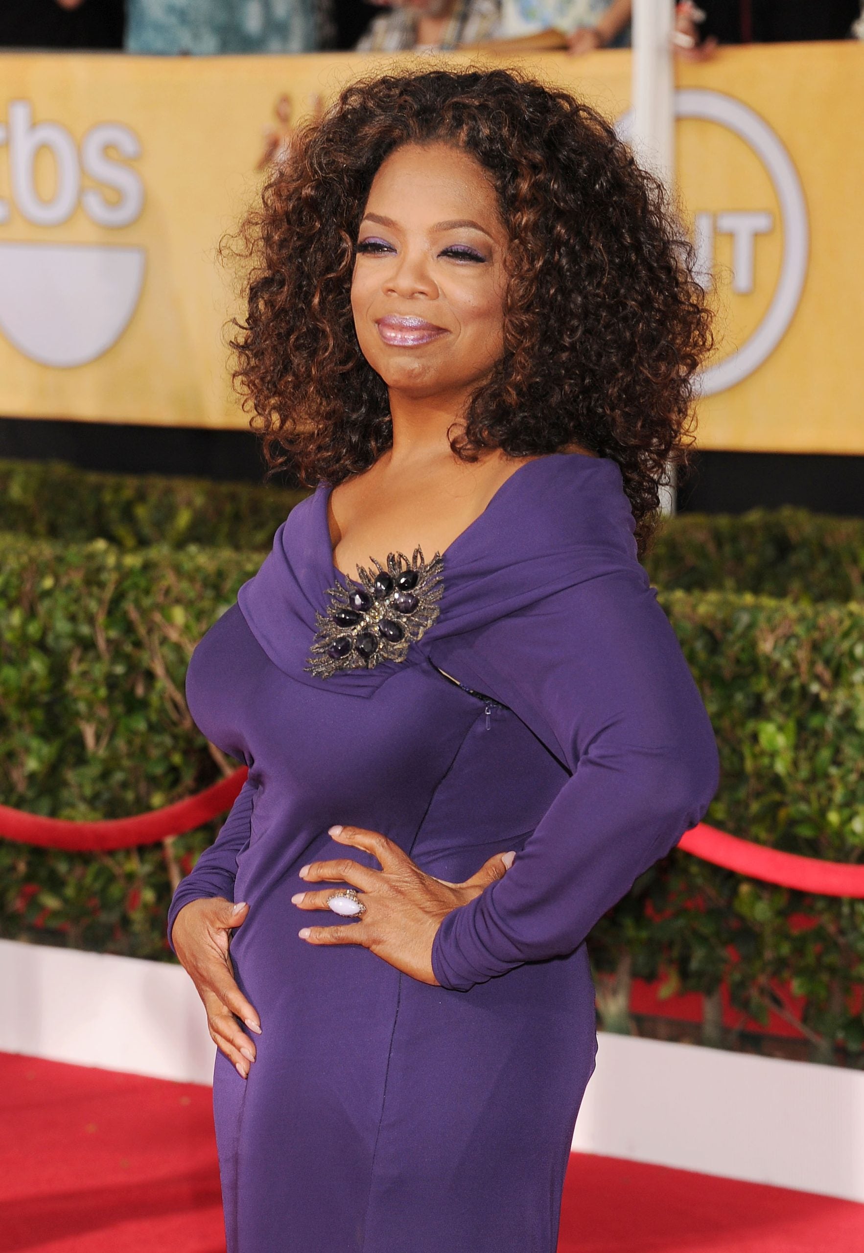 A Look Back At 33 Of Oprah Winfrey's Best Beauty Moments