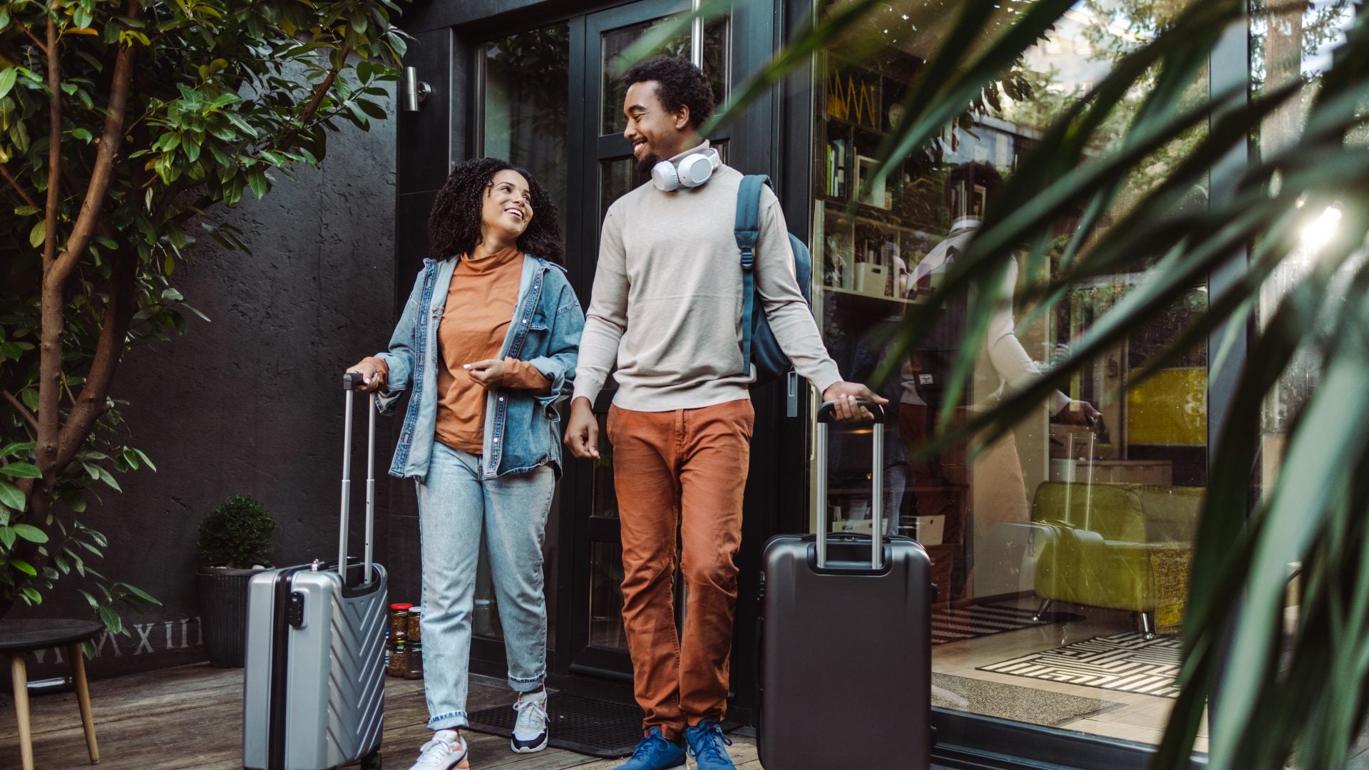 Stingy Spenders And Petty Packers: Hotels.com Shares The Biggest Travel Icks Among Partners