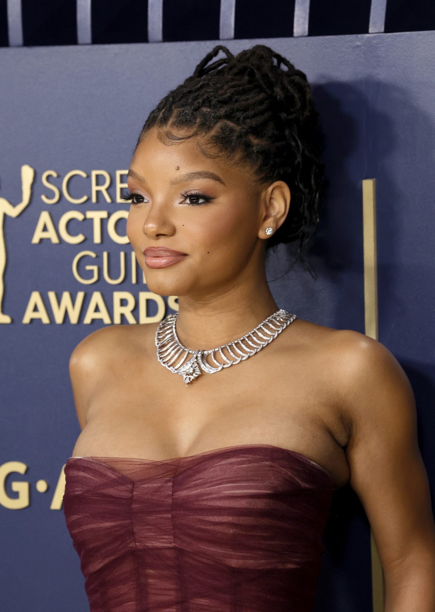 16 Beauty Looks From The SAG Awards
