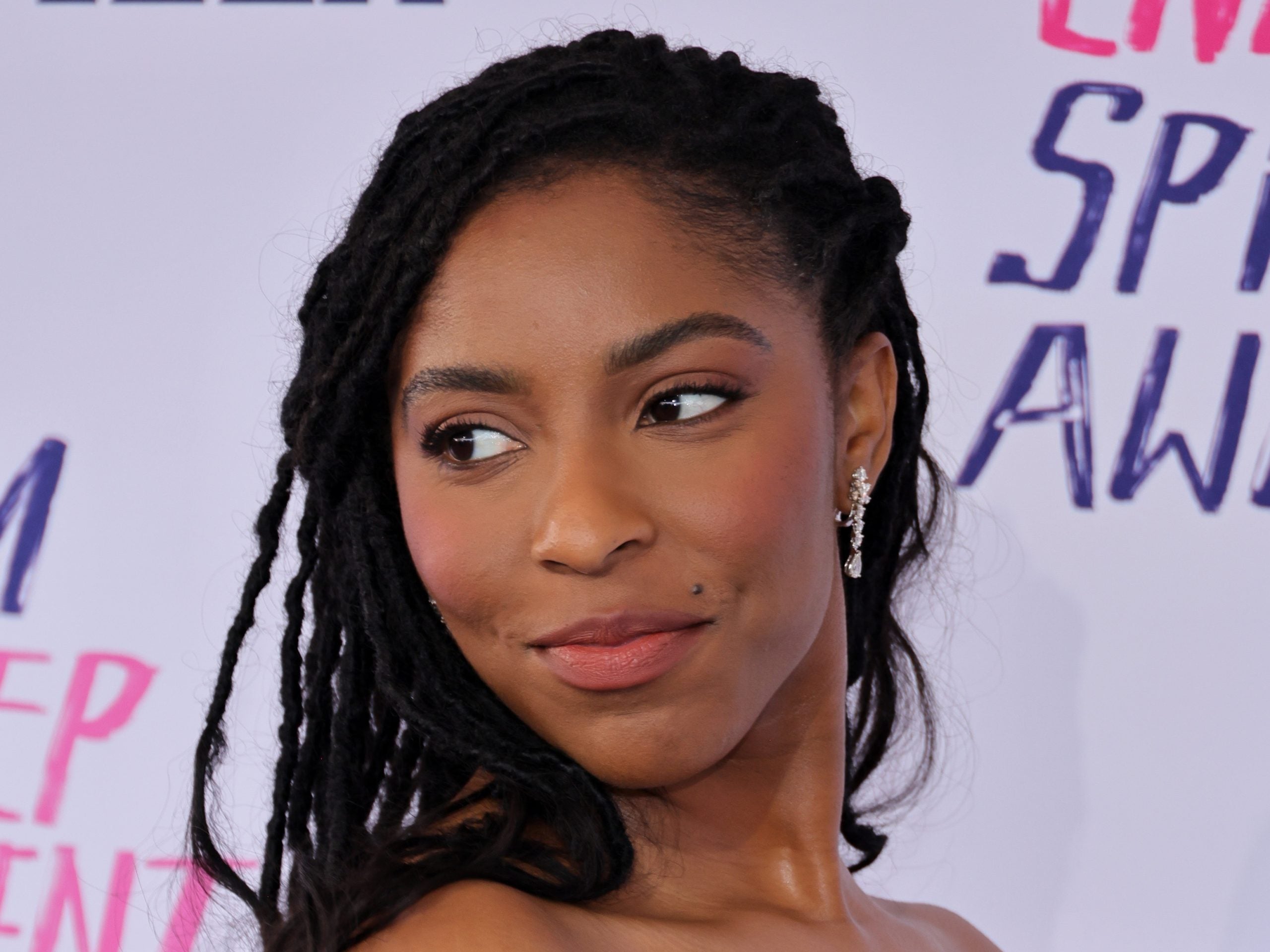EXCLUSIVE: How Jessica Williams' Glam Came Together For The Indie Spirit Awards
