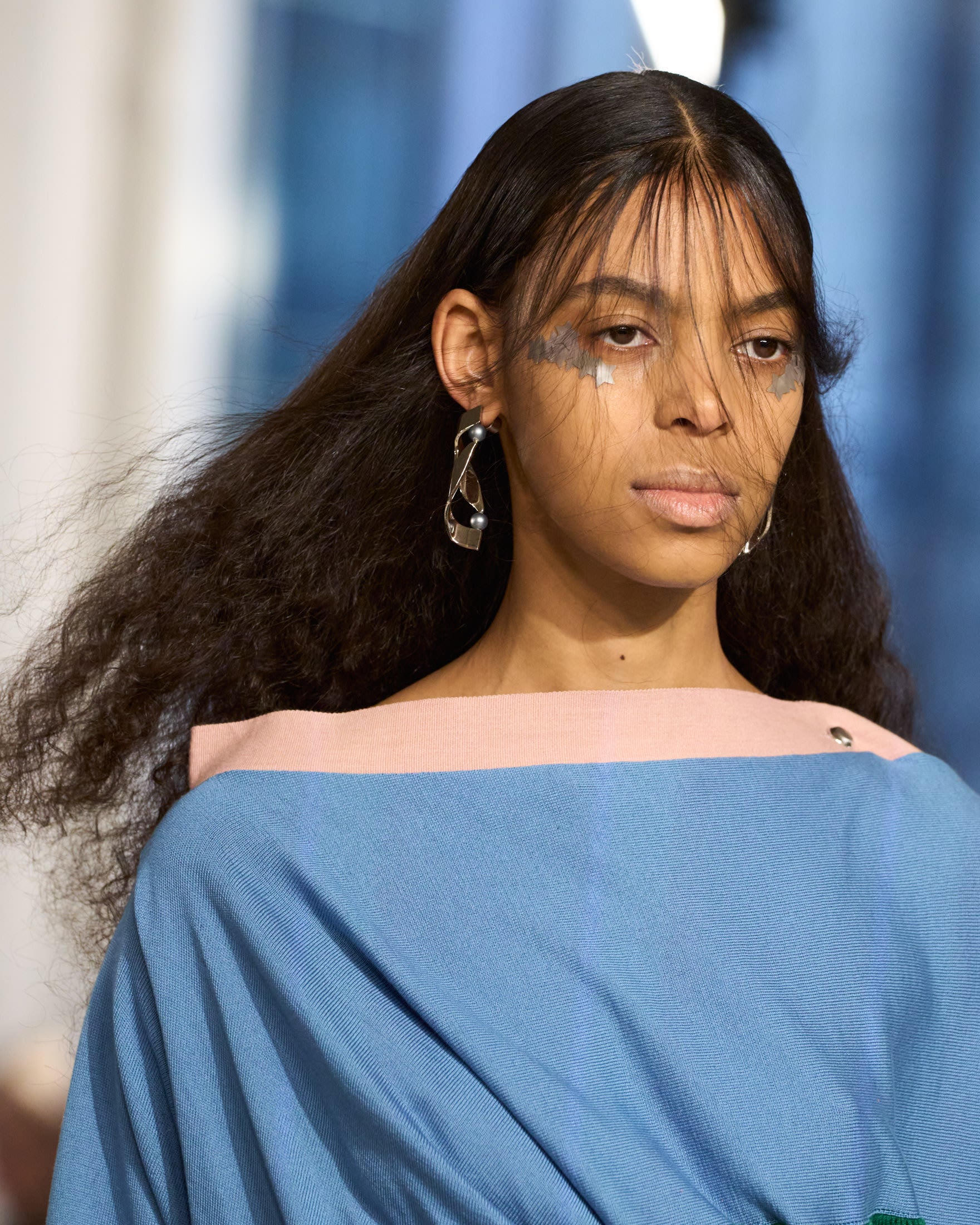 5 Standout Beauty Moments From Paris Fashion Week FW24