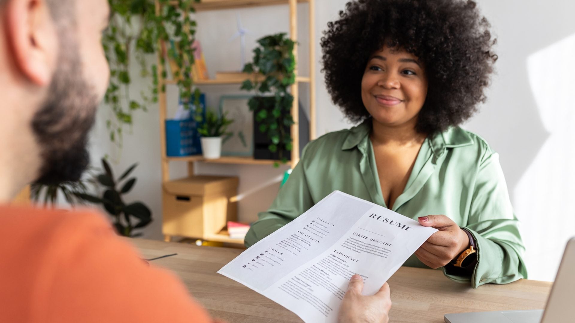 How To Command The Room (And Calm Your Anxiety) In An Interview To Land The Job