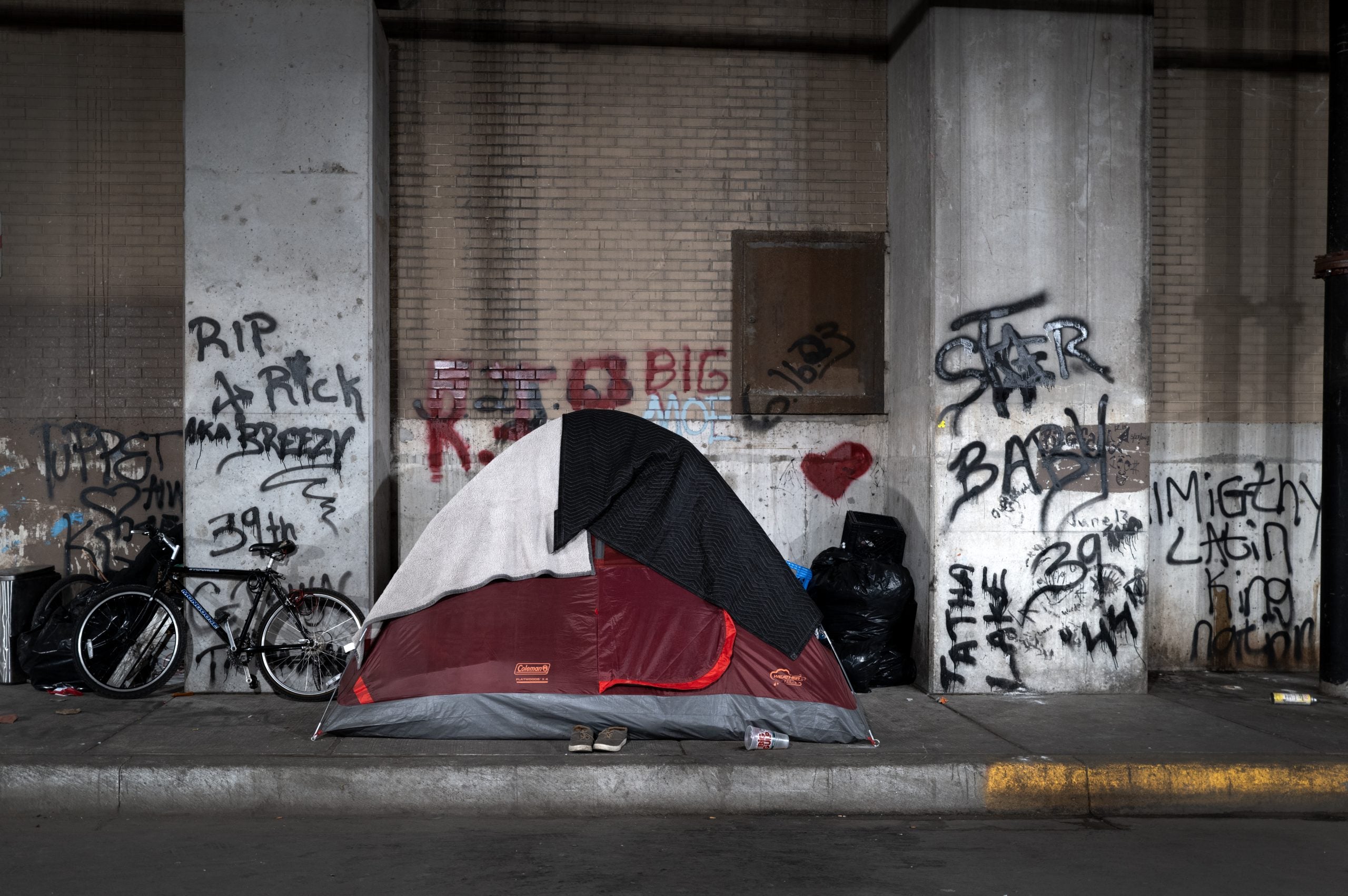 The Supreme Court Weighs Whether Cities Can Criminalize Homelessness