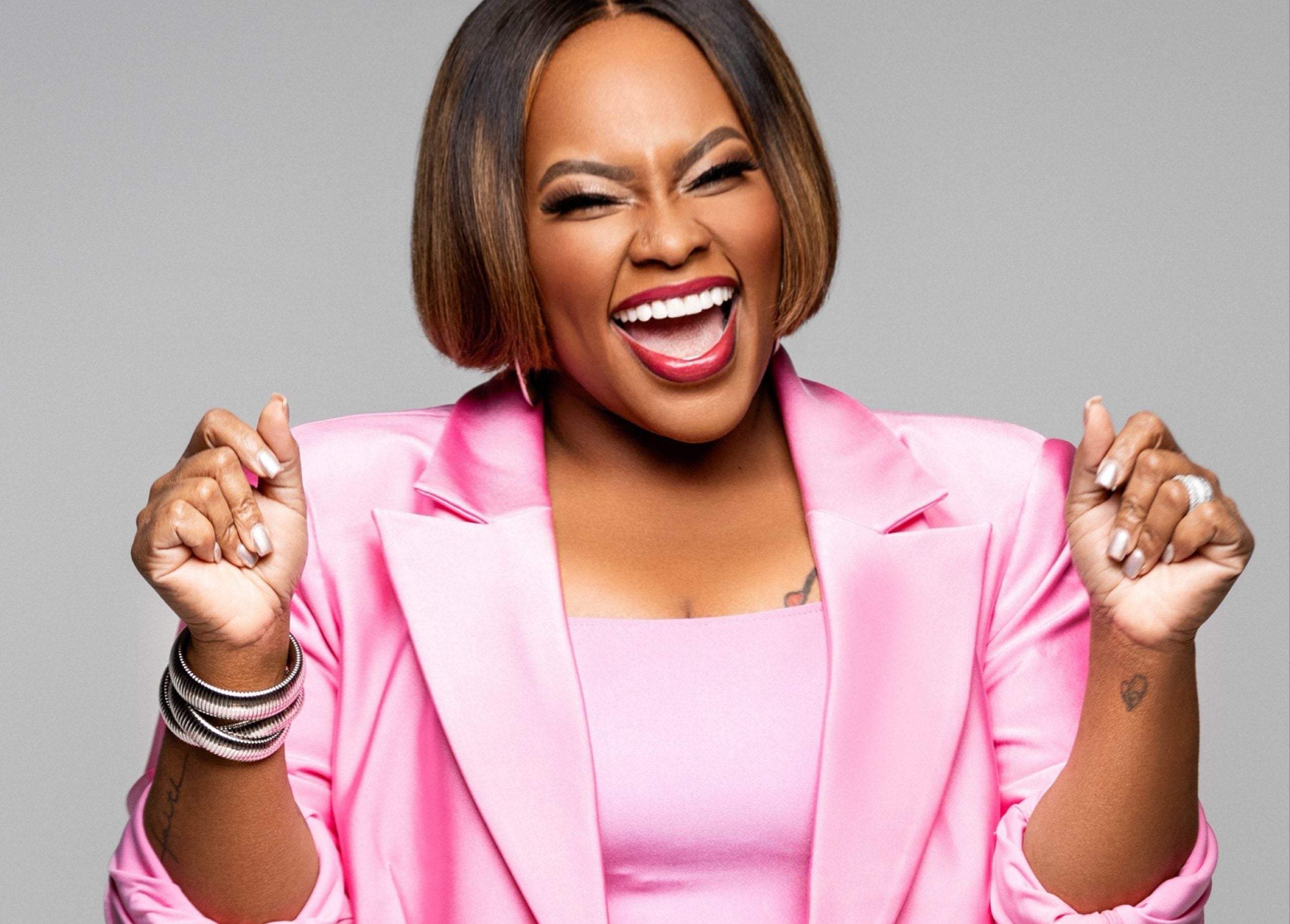 Mamas At Work: Tasha Cobbs Leonard On Juggling Kids Ages 2 To 21 And Writing Her First Book