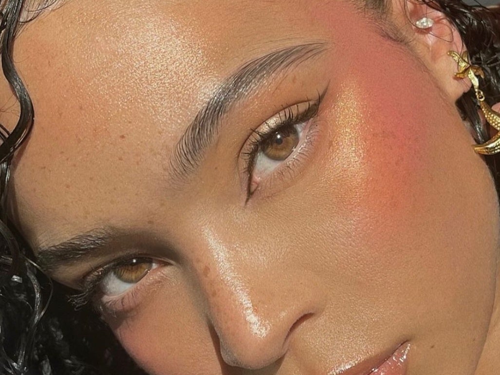 How To Achieve The TikTok Viral Sunset Blush Trend, According Creator Alissa Janay