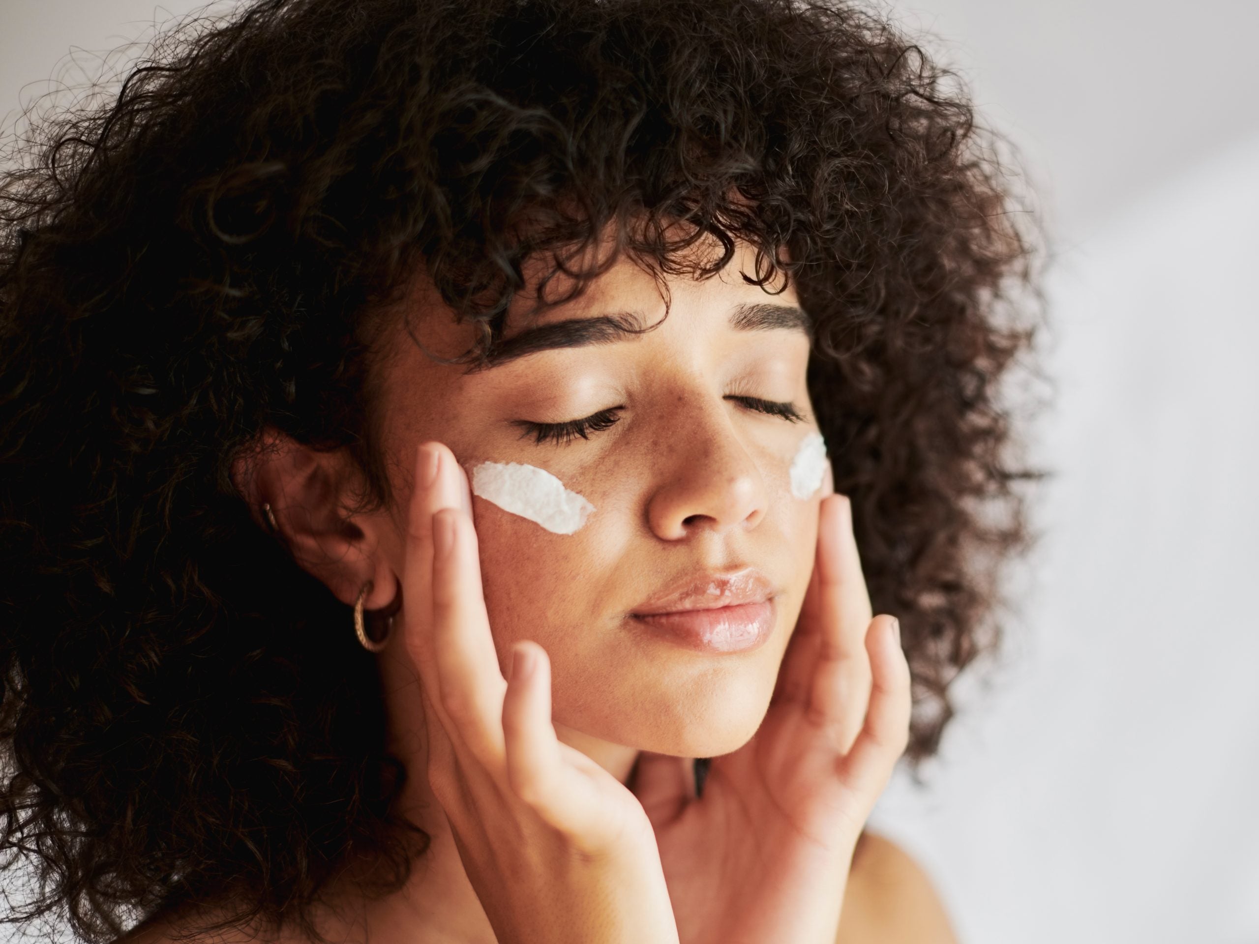 Here’s Why You Should Be Using An SPF Primer