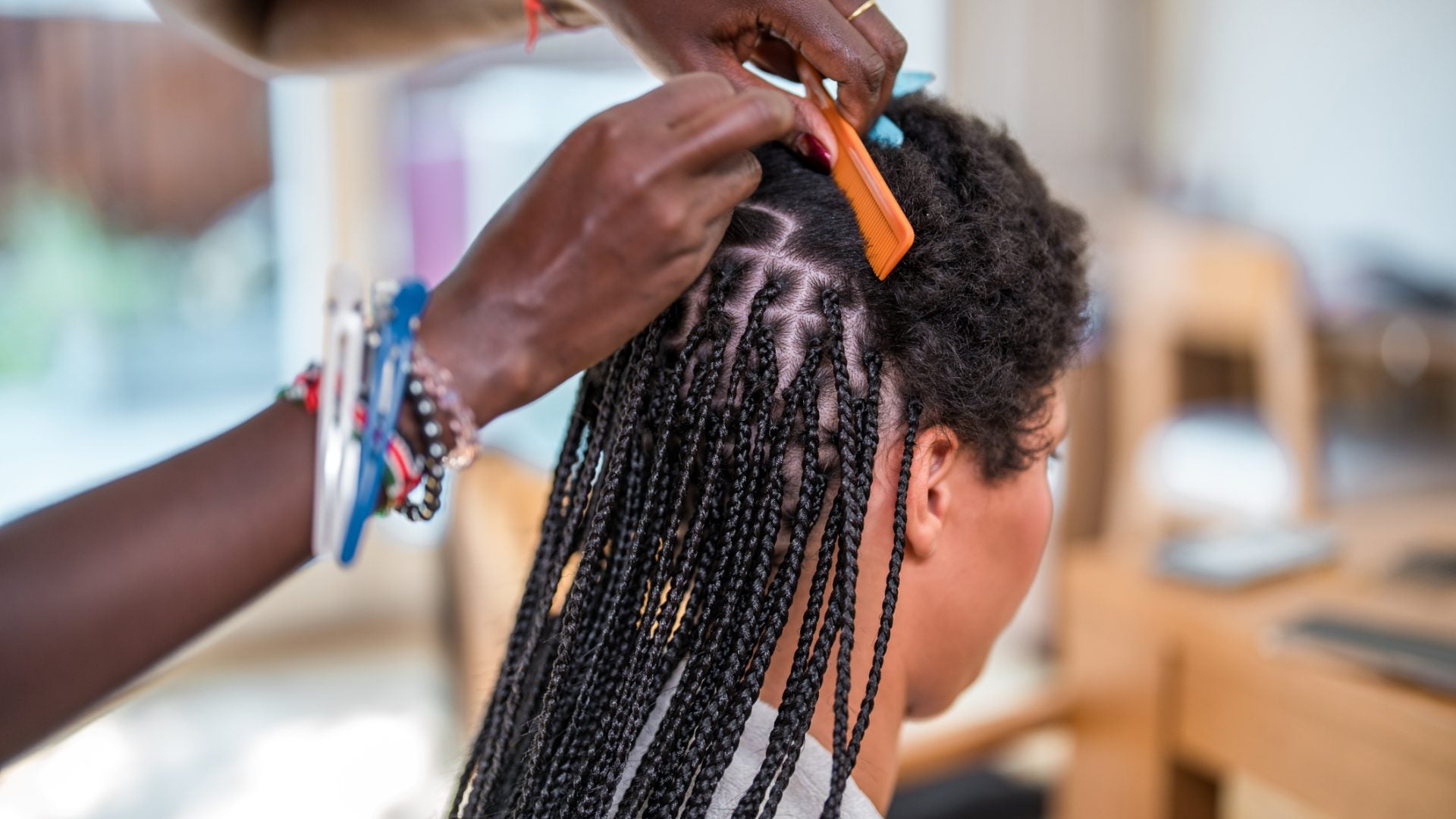 The First Hypoallergenic Braiding Hair Brand Is Opening A Flagship Shop