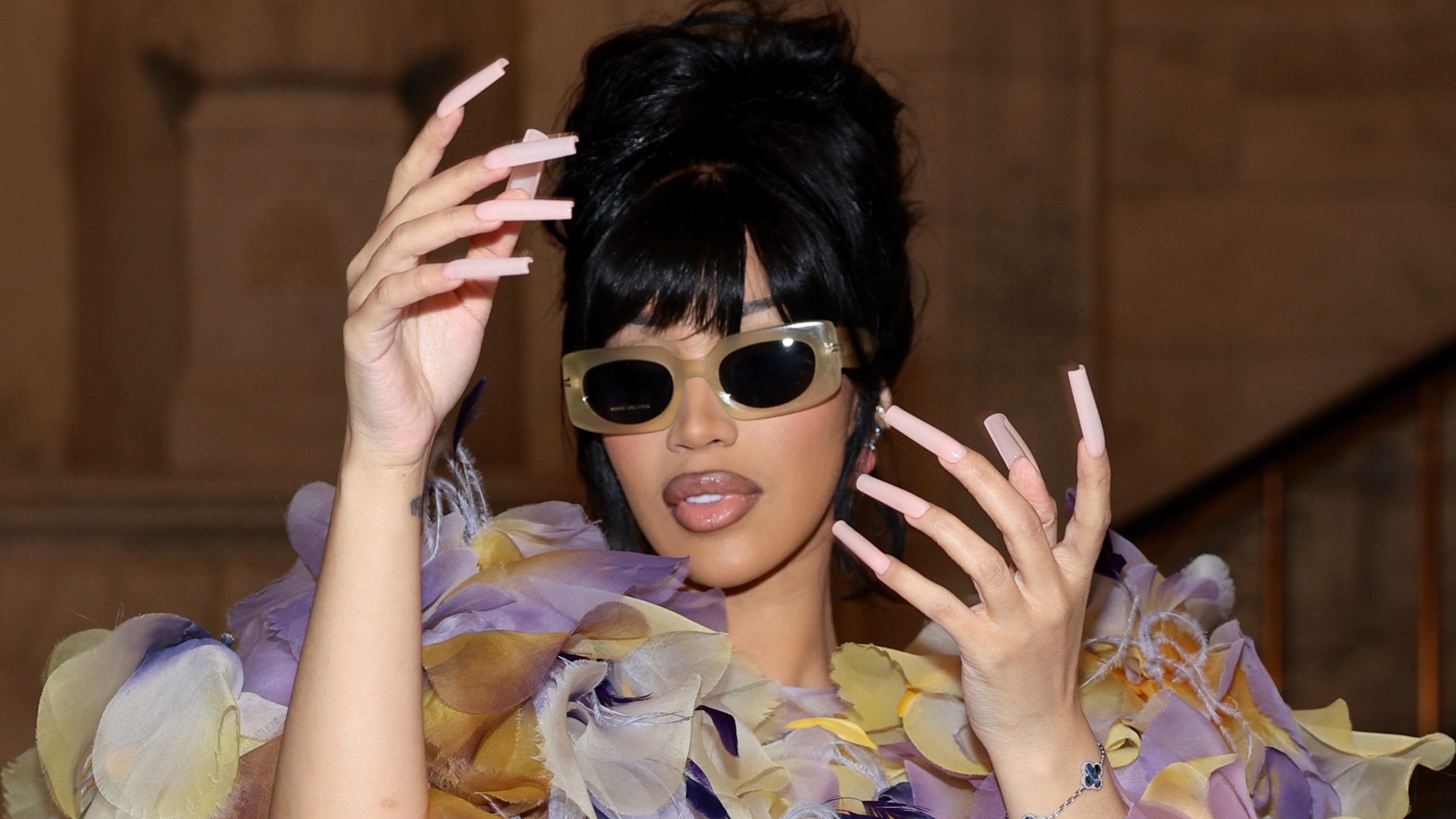 Loni Love - Essence | Essence