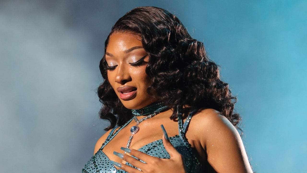 Summer Hair Trend: The Curly Flip-Over Sew-In