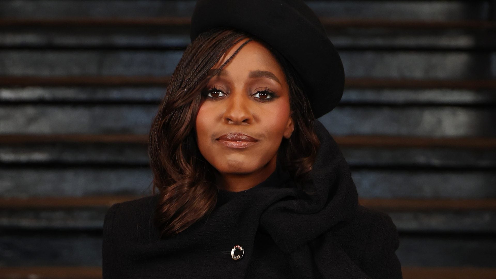 The French Curl Bob Is This Season's Most Holiday-Ready Protective Style