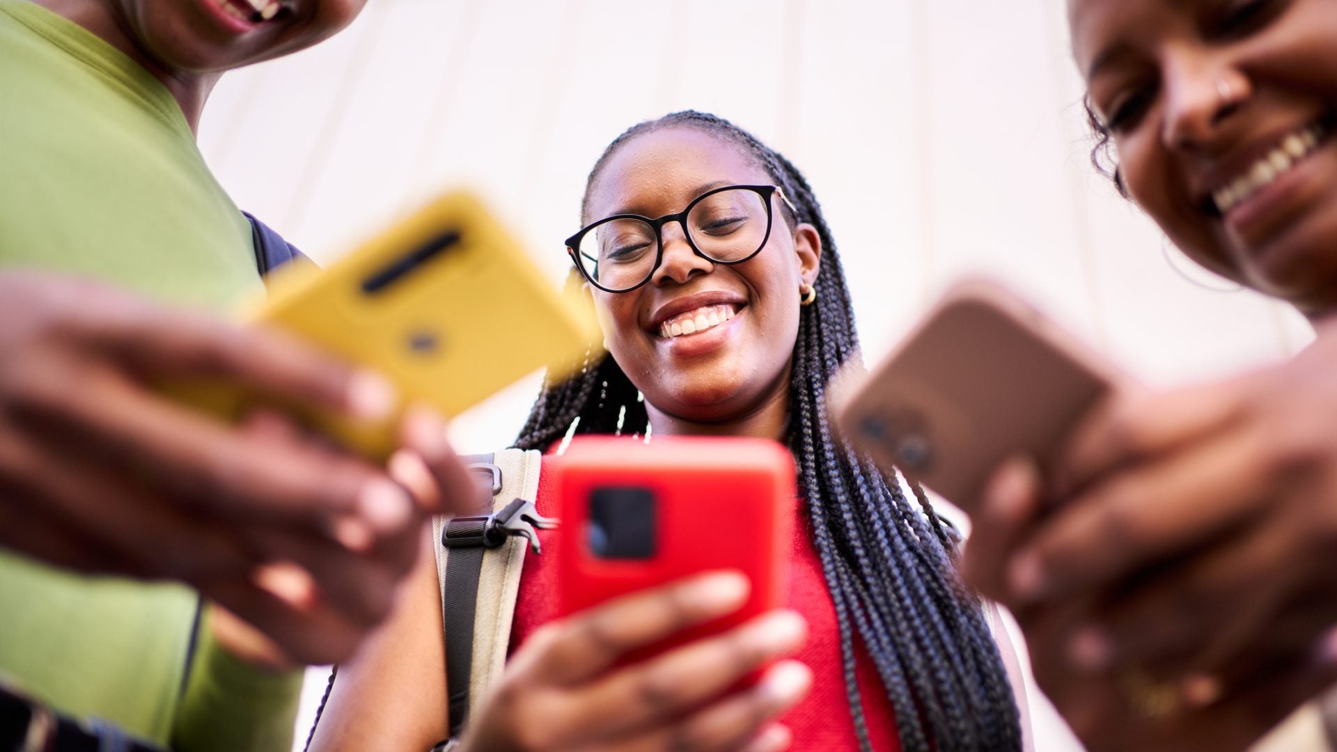 The Best Finfluencers To Follow On Lemon8 For Smart Money Tips