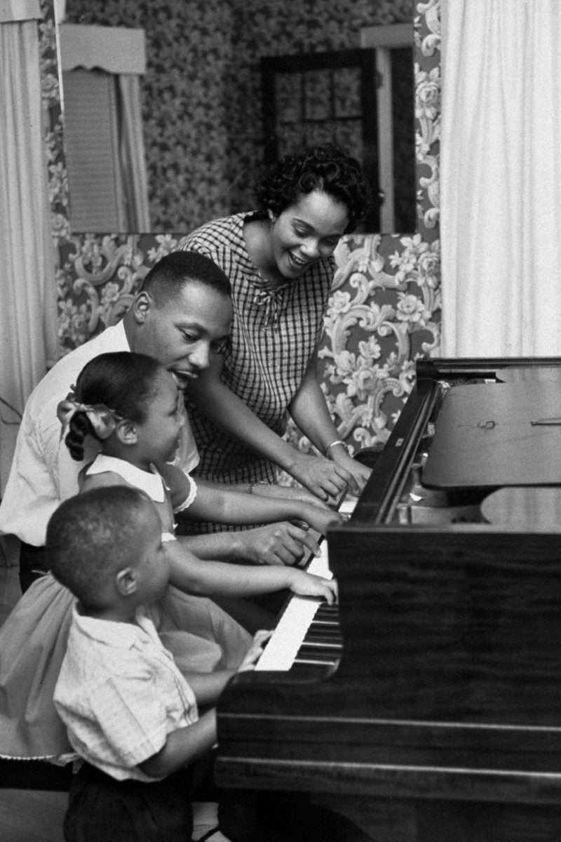 10 Sweet Photos Of Martin Luther King Jr. And Coretta Scott King
