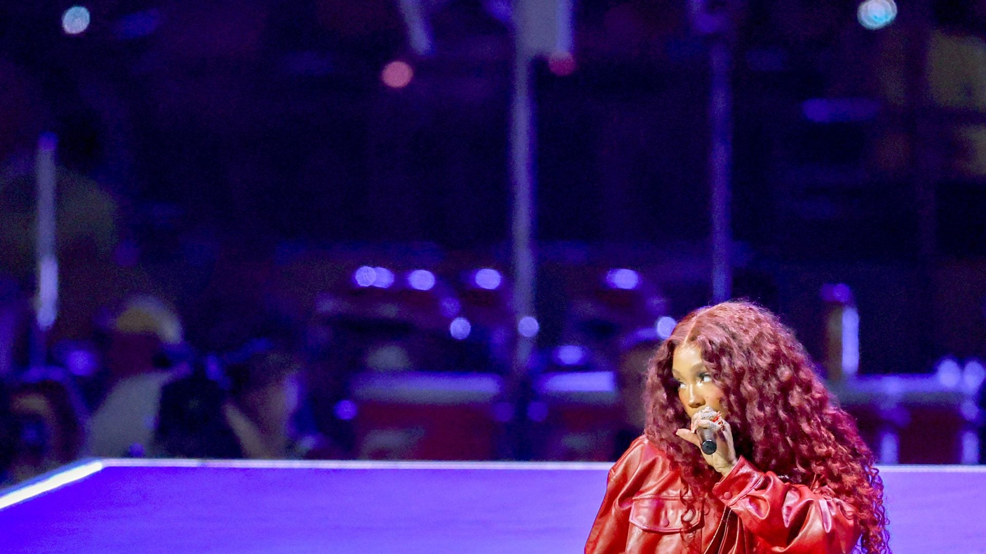 SZA’s Fiery Red Hair Stole the Show at Kendrick Lamar’s Super Bowl LIX Halftime Performance