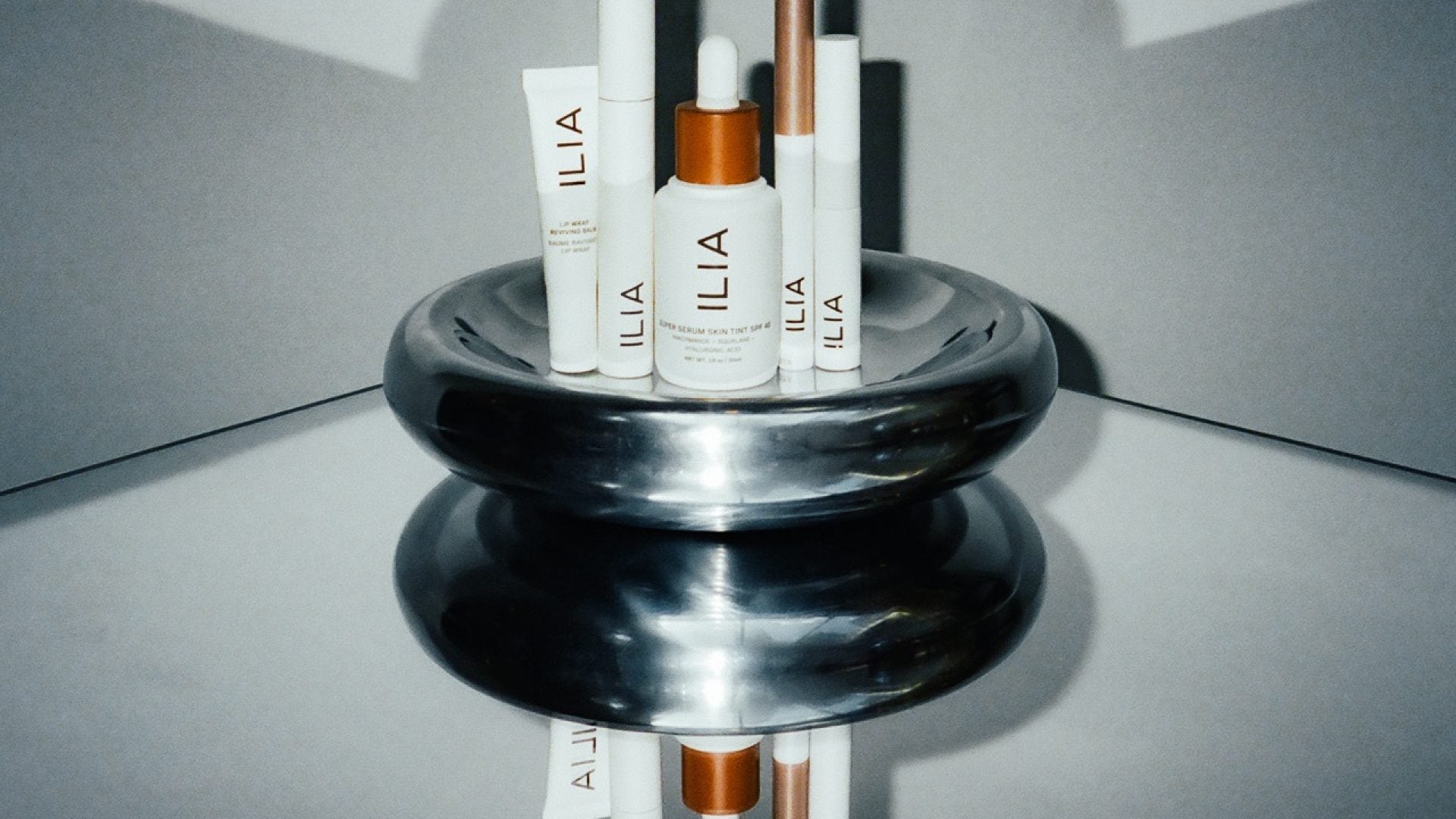 What’s In Solange’s Makeup Bag? Find Out With Her Eldorado Ballroom Edit