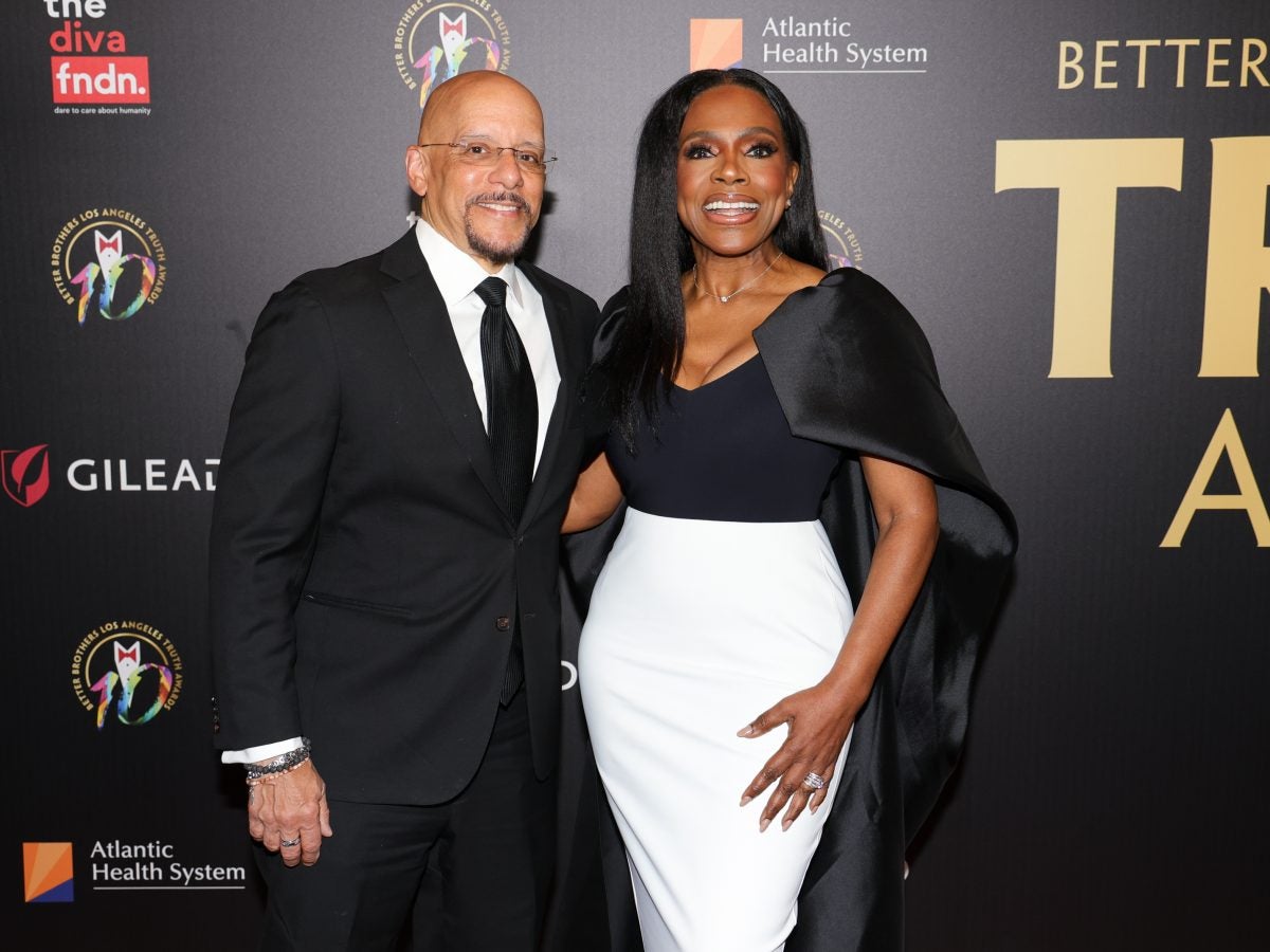 Sheryl Lee Ralph Renews Her Wedding Vows With Husband Vincent Hughes In Philadelphia