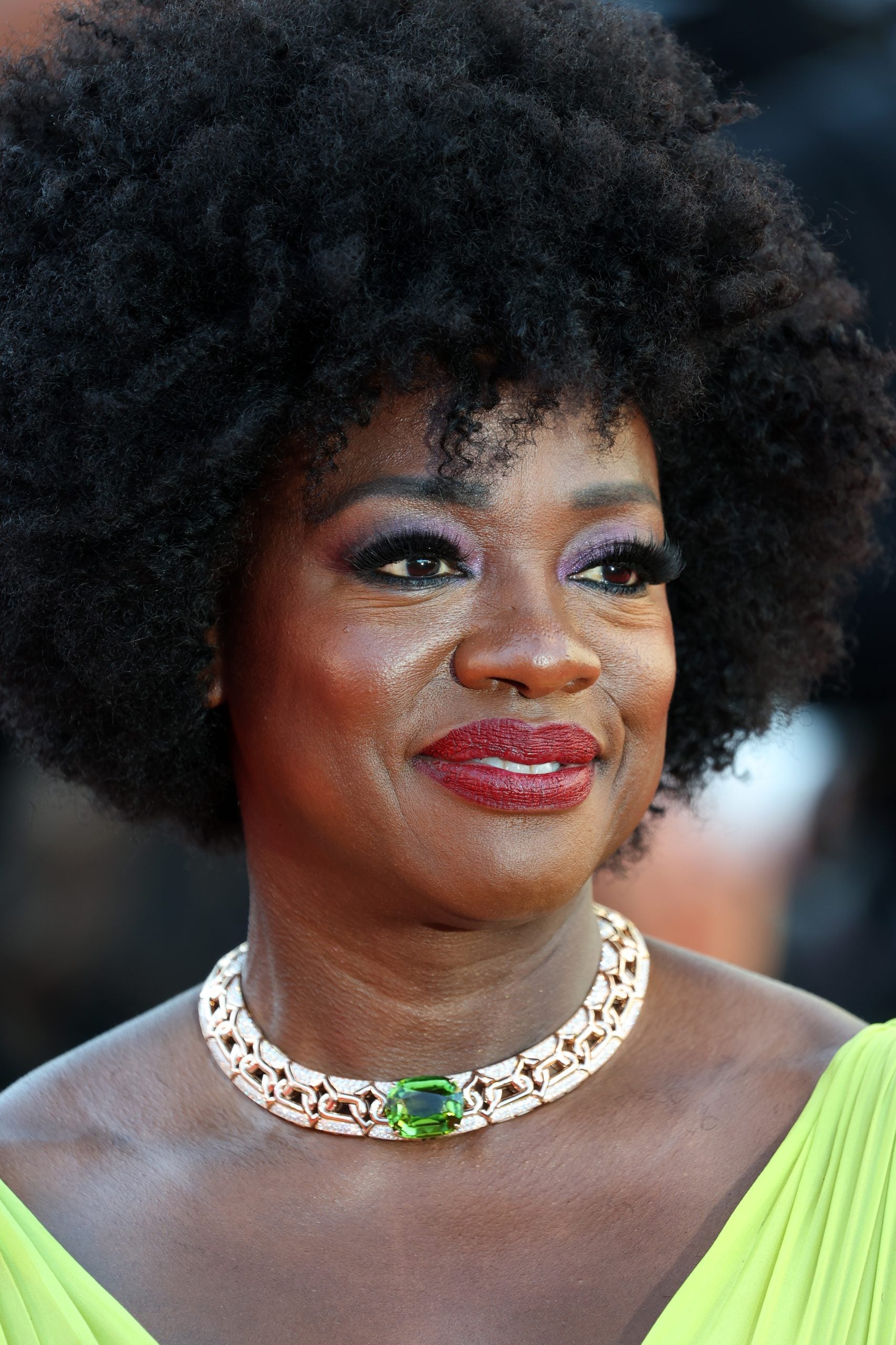 Viola Davis Reminds Us You Can Have Fun With Beauty At Any Age