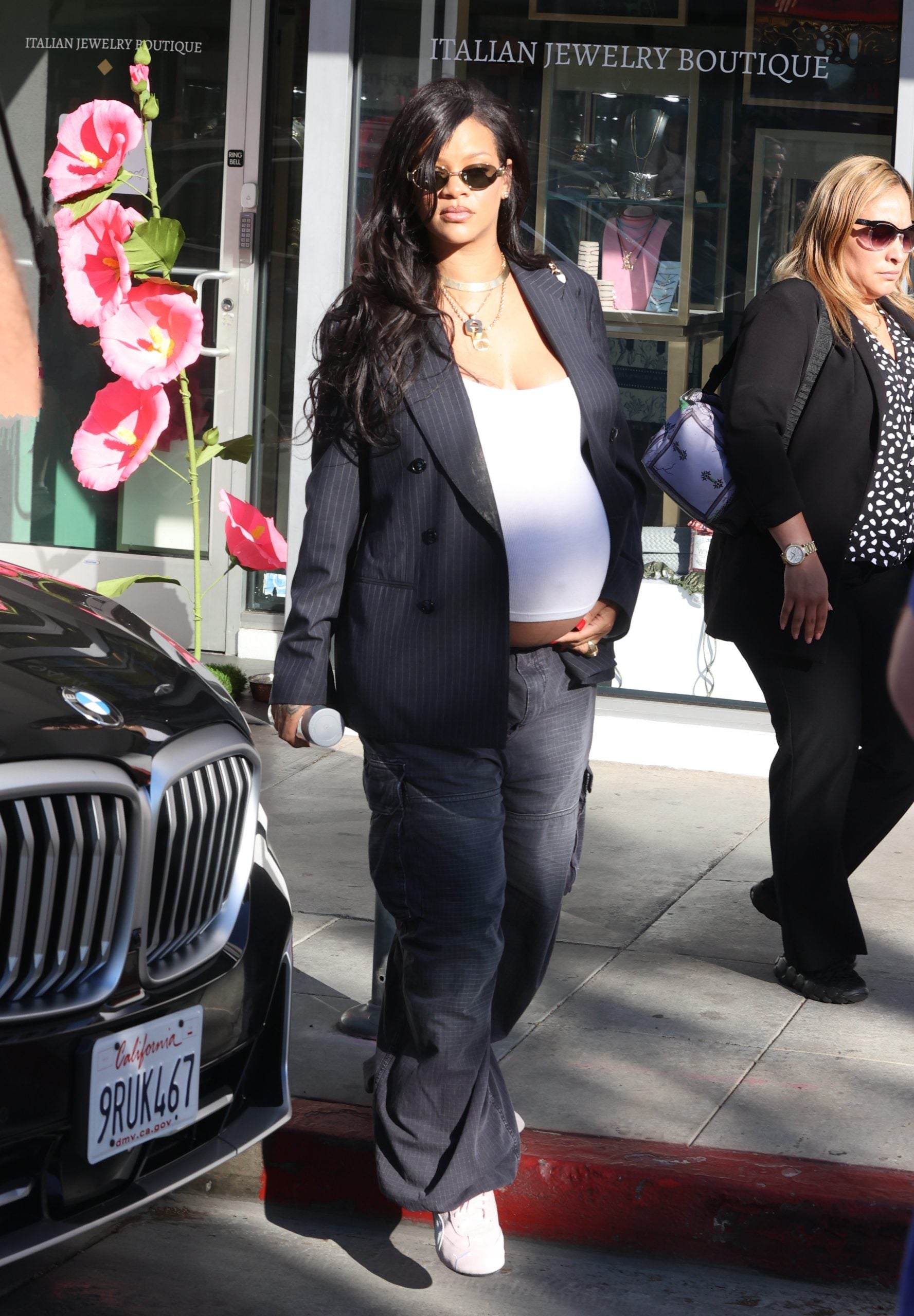 No Notes: Rihanna Experiments With Maternity Style (Again)