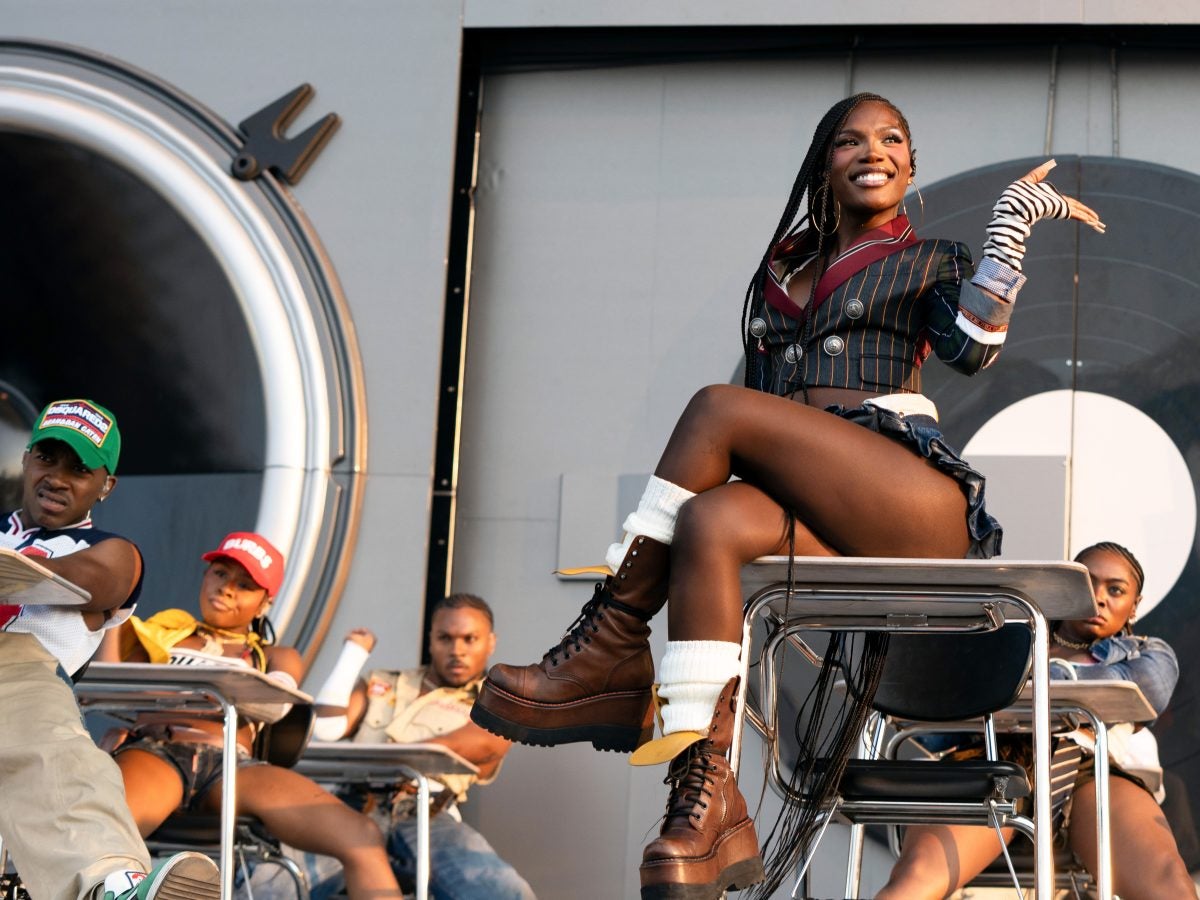 Star Gazing: Lollapalooza, Women Evolve Conference, MVAAFF ‘25, Doechii, And More