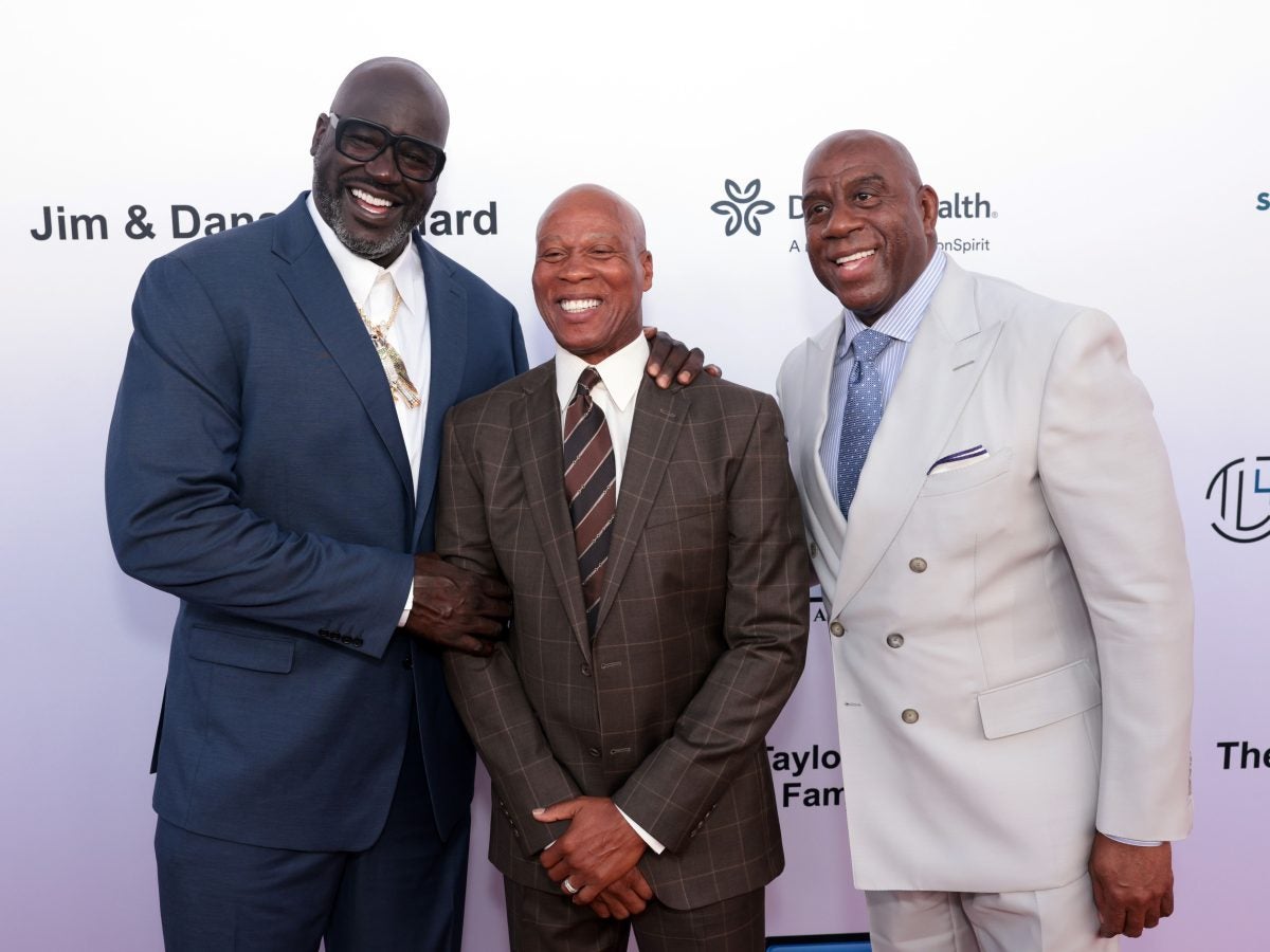 Star Gazing: ‘Highest 2 Lowest’ Premiere, Apple Music’s Studio Launch, Issa Rae, Saweetie And More