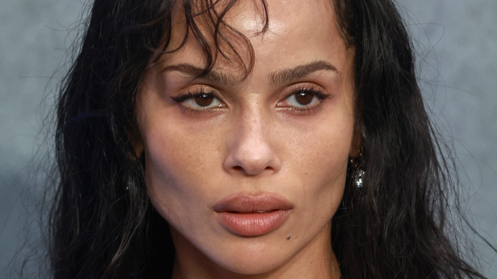 Zoë Kravitz's “Caught Stealing” Press Run Beauty Looks Are Goals