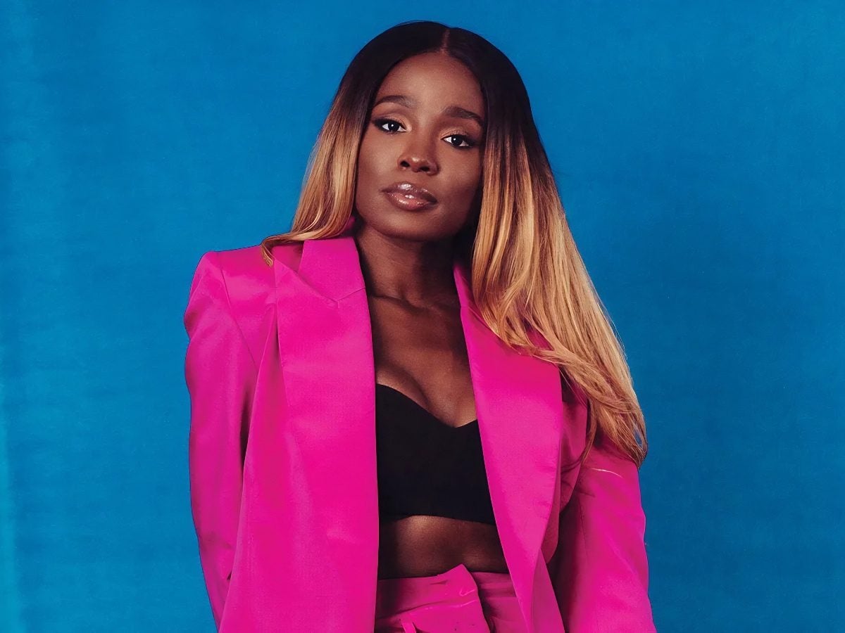 Sydnee Washington Brings Raw Honesty And Sharp Humor With ‘LOL Live’