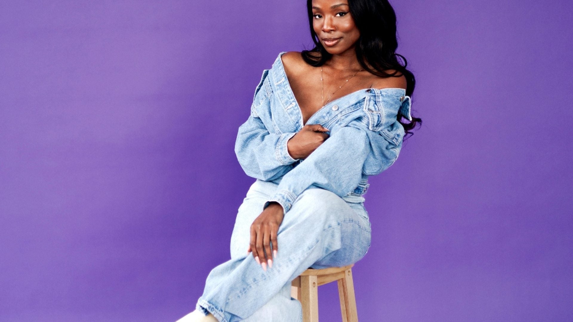 Sydnee Washington Brings Raw Honesty And Sharp Humor With ‘LOL Live’