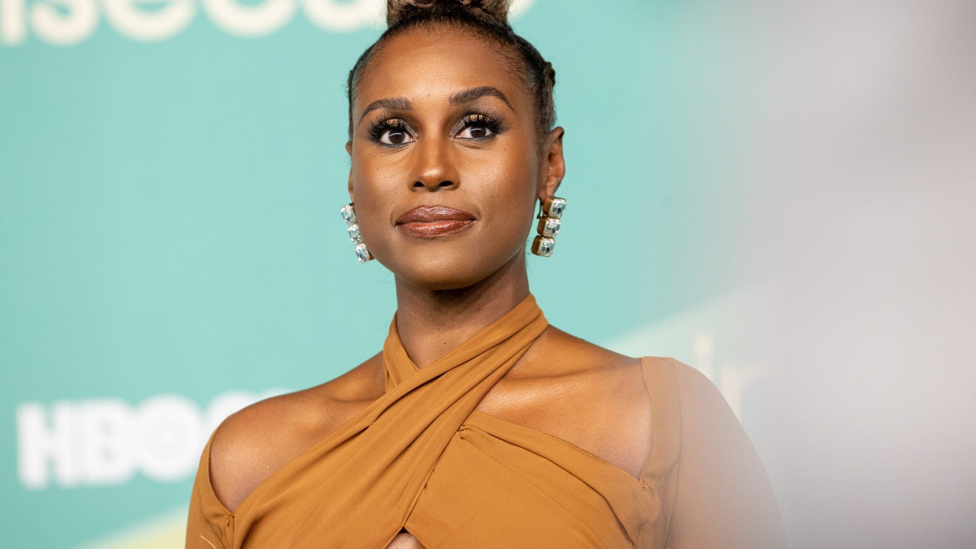 Despite Romanticizing It On 'Insecure,' Issa Rae Admits: 'I Don’t Think L.A. Is A Good Dating City'