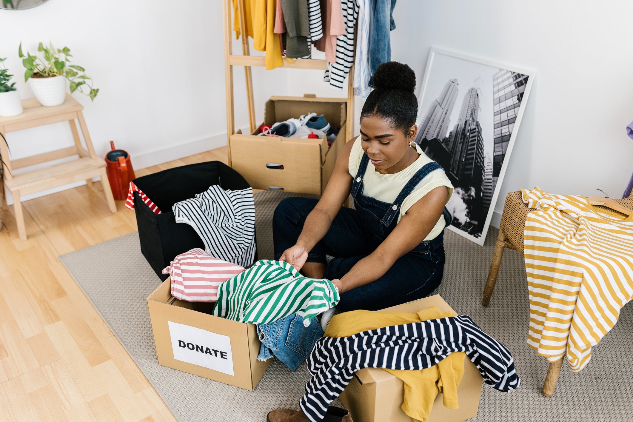 Ready For A Minimalist Reset This Fall? Here's How To Start Living With Less—And Loving It