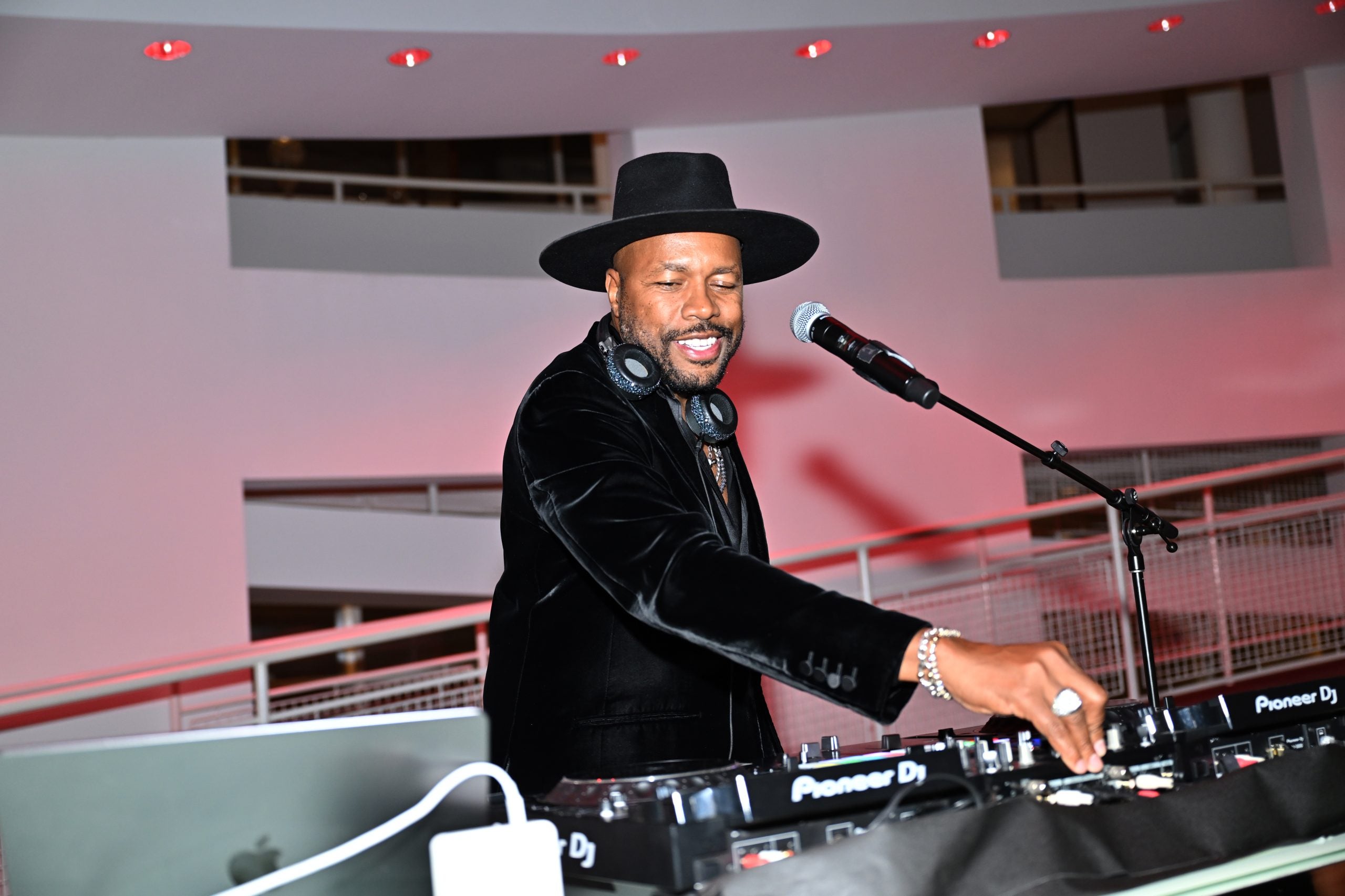 Alison Saar Joins Legacy Of Visionaries At 20th Annual Driskell Prize Gala